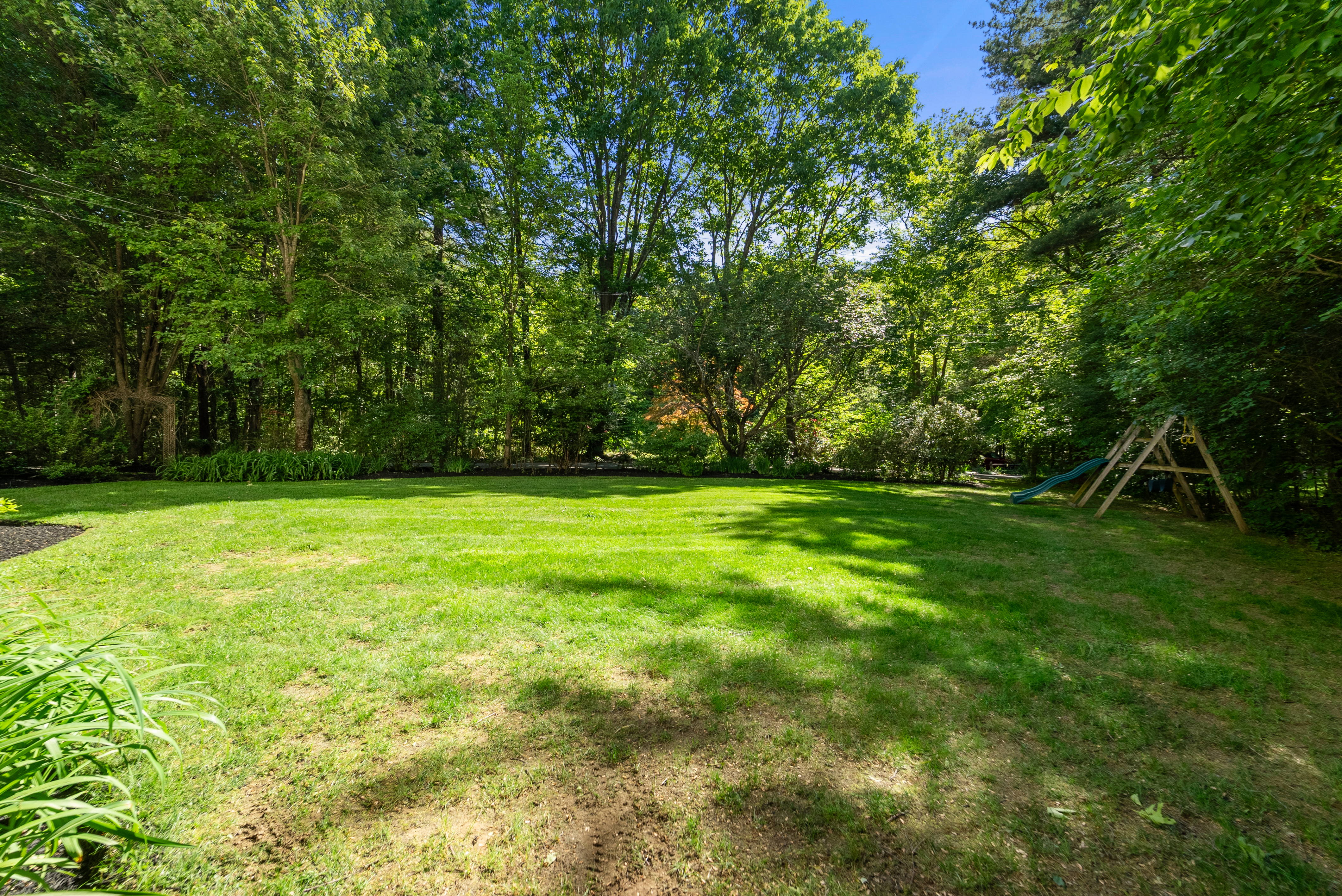  18 Wood Street, Southborough, MA, 01772 - 物件實景