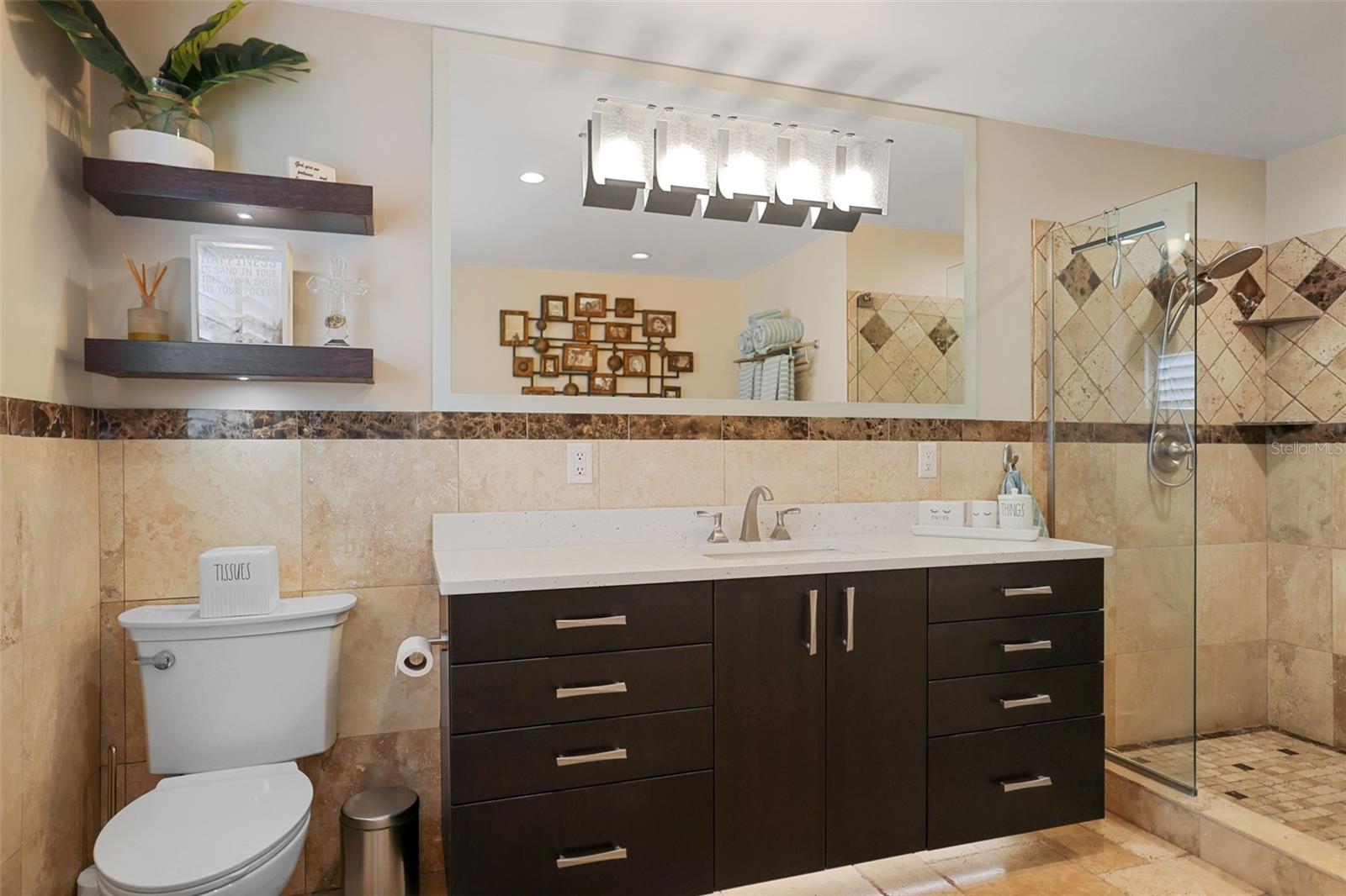 St. Petersburg, Florida, 33707, United States, 3 Bedrooms Bedrooms, ,2 BathroomsBathrooms,Residential,For Sale,1978831