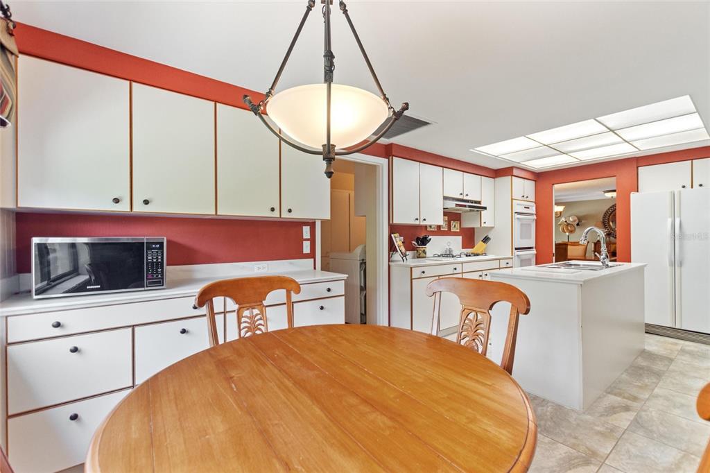 Winter Haven, Florida, 33881, United States, 4 Bedrooms Bedrooms, ,3 BathroomsBathrooms,Residential,For Sale,1911221