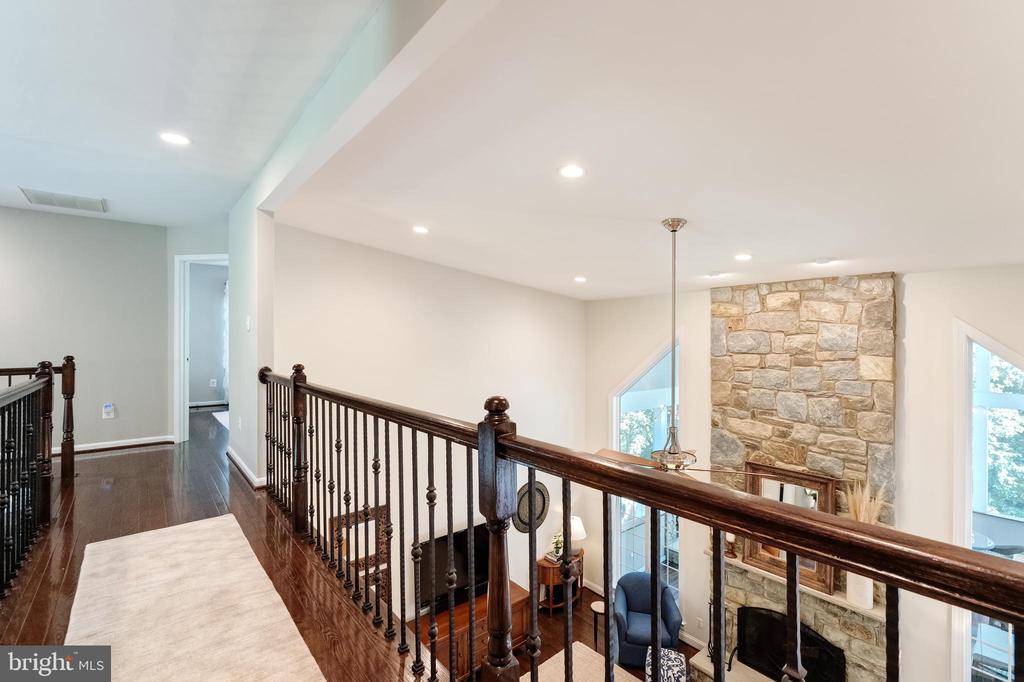 Vienna, Virginia, 22182, United States, 5 Bedrooms Bedrooms, ,6 BathroomsBathrooms,Residential,For Sale,1943879