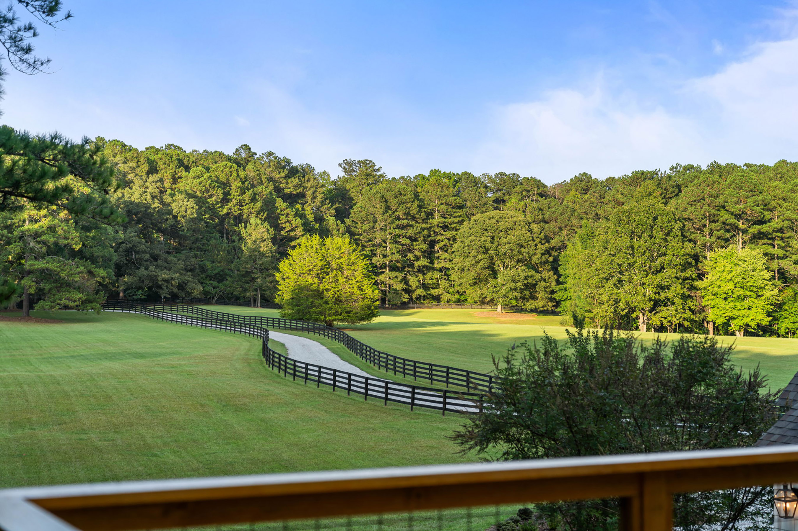  Live a Life of Balance, Privacy and Distinction on 22 ± Acres - 物件實景