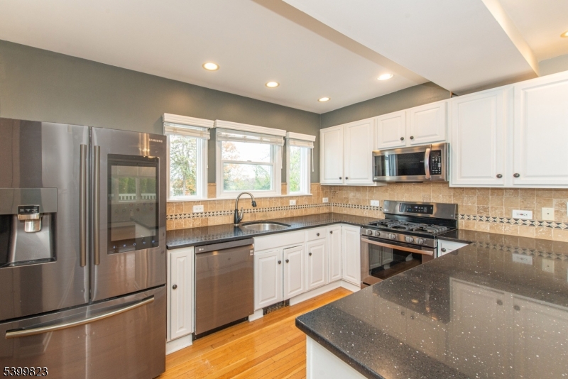 Clifton City, New Jersey, 07013, United States, 5 Bedrooms Bedrooms, ,4 BathroomsBathrooms,Residential,For Sale,2001932