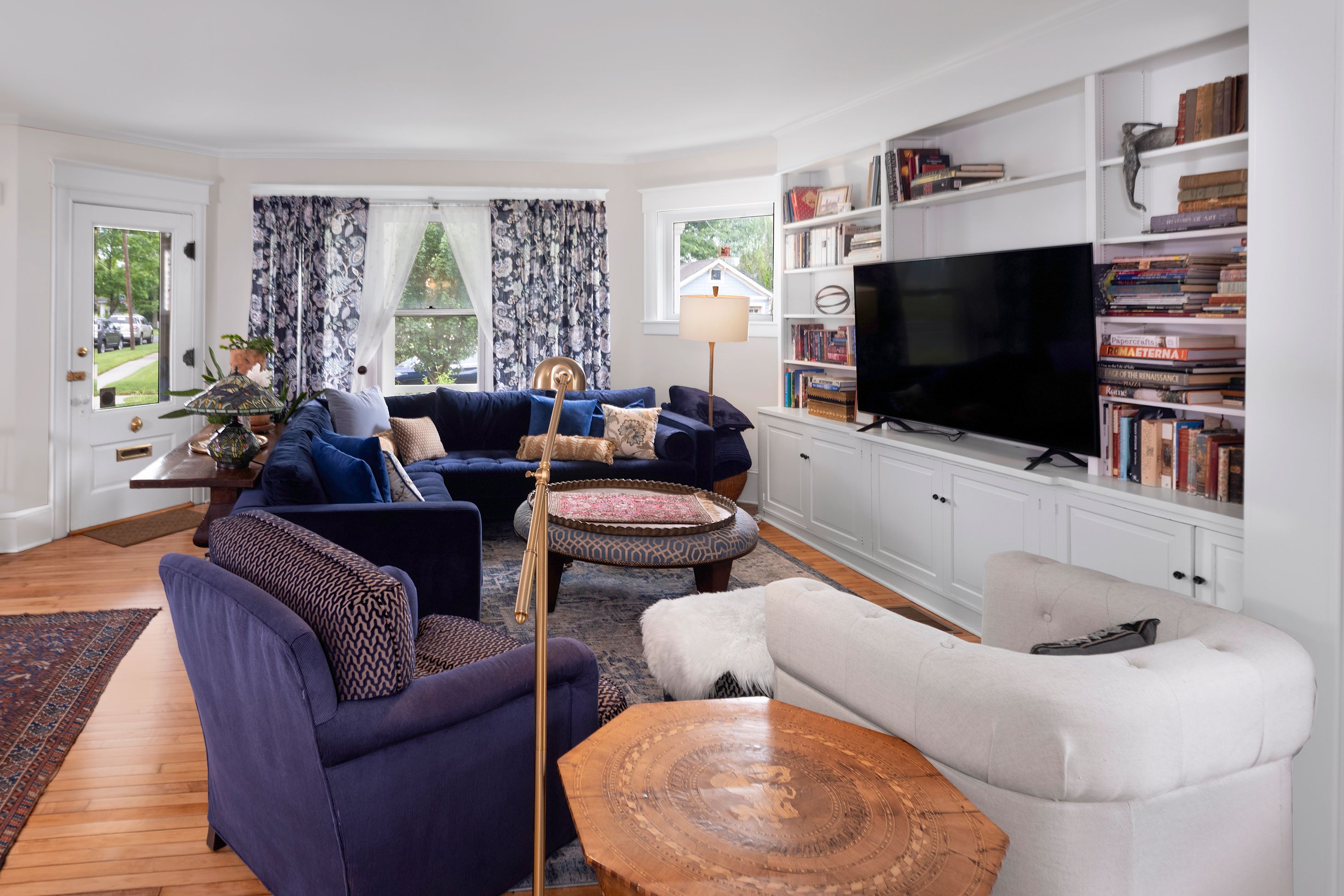  Classic Hopewell Borough Home with Wraparound Porch on Coveted Prospect Street - 物件實景