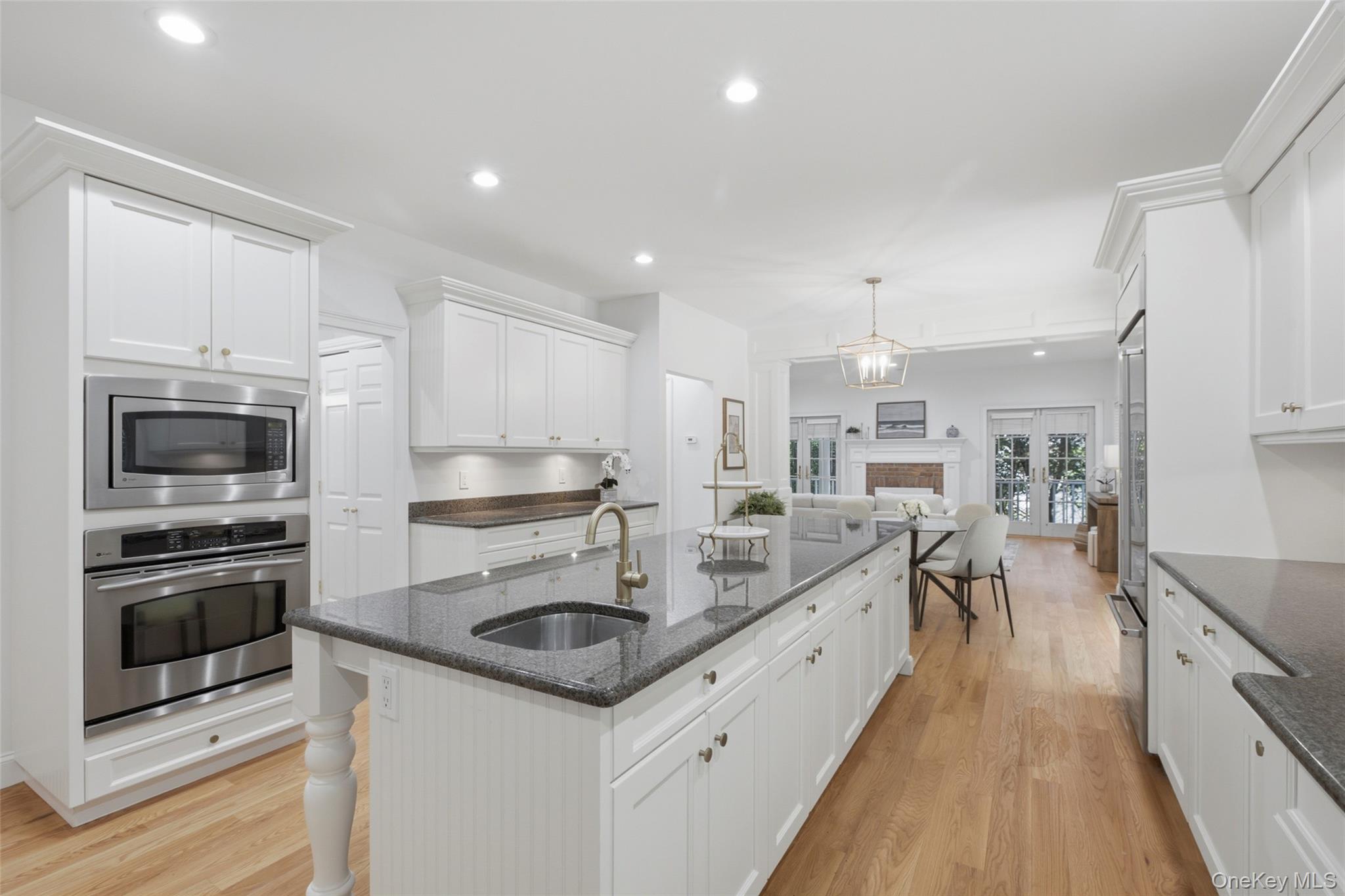  17 Nadworny Lane, Stony Brook, NY, 11790 - 物件實景