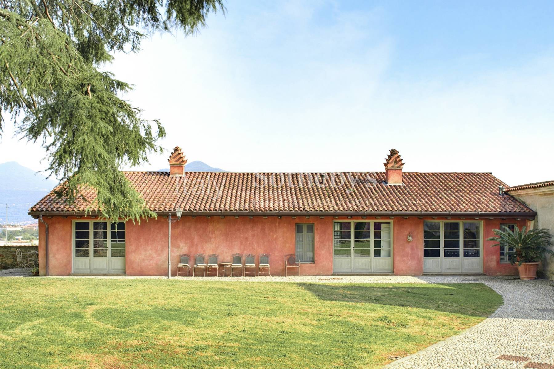  Magnificent Noble Palazzo with Vineyard in Franciacorta - 物件實景