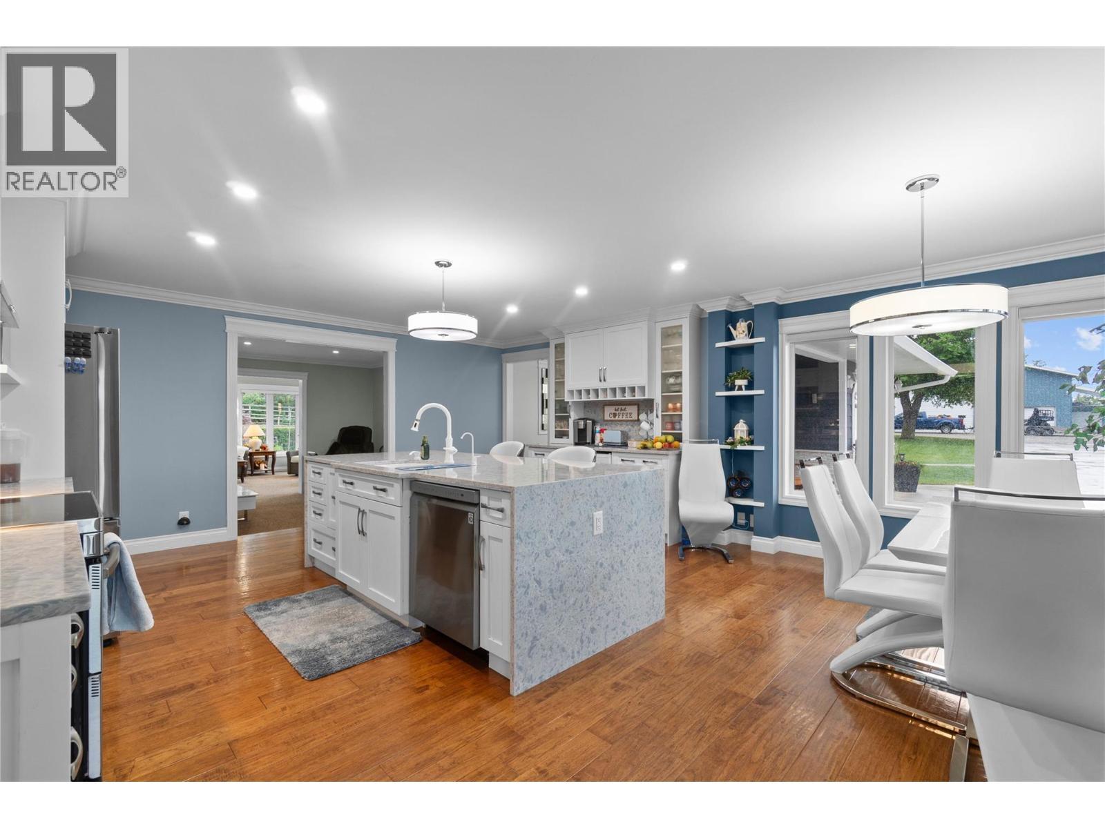 ARMSTRONG, British Columbia, V4Y 0V5, CA, 3 Bedrooms Bedrooms, ,2 BathroomsBathrooms,Residential,For Sale,1947955