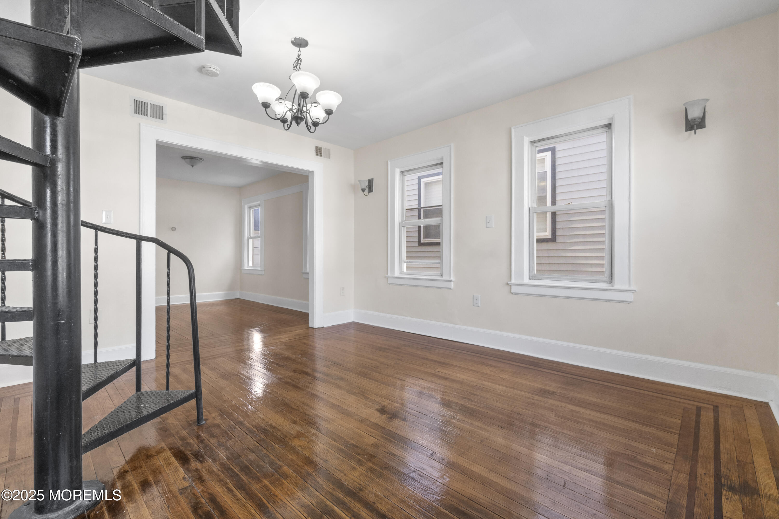 Newark, New Jersey, 07112, United States, ,Residential,For Sale,2008855