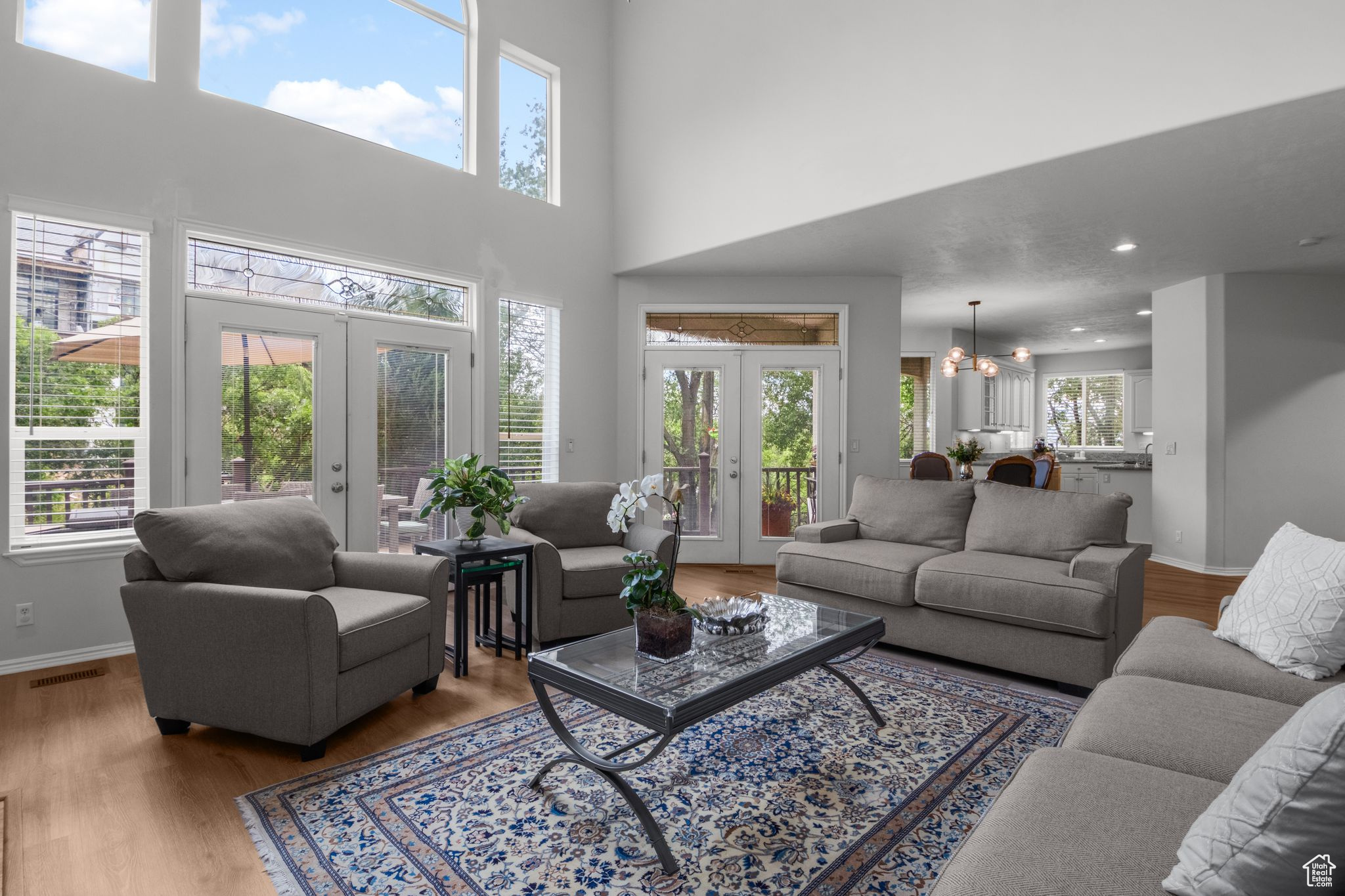 Draper, Utah, 84020, United States, 5 Bedrooms Bedrooms, ,3 BathroomsBathrooms,Residential,For Sale,1828225
