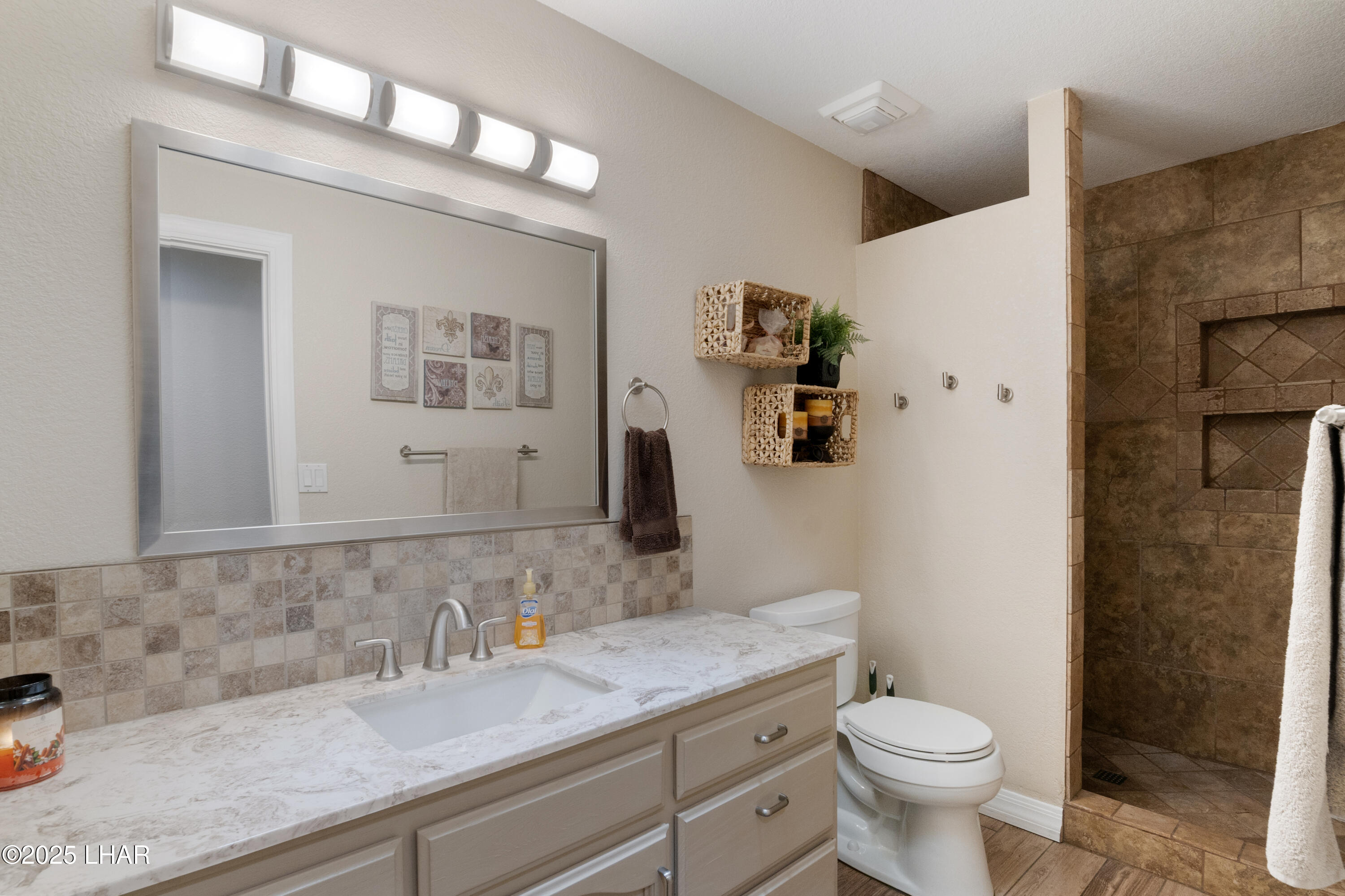 Lake Havasu City, Arizona, 86406, United States, 5 Bedrooms Bedrooms, ,4 BathroomsBathrooms,Residential,For Sale,1766464
