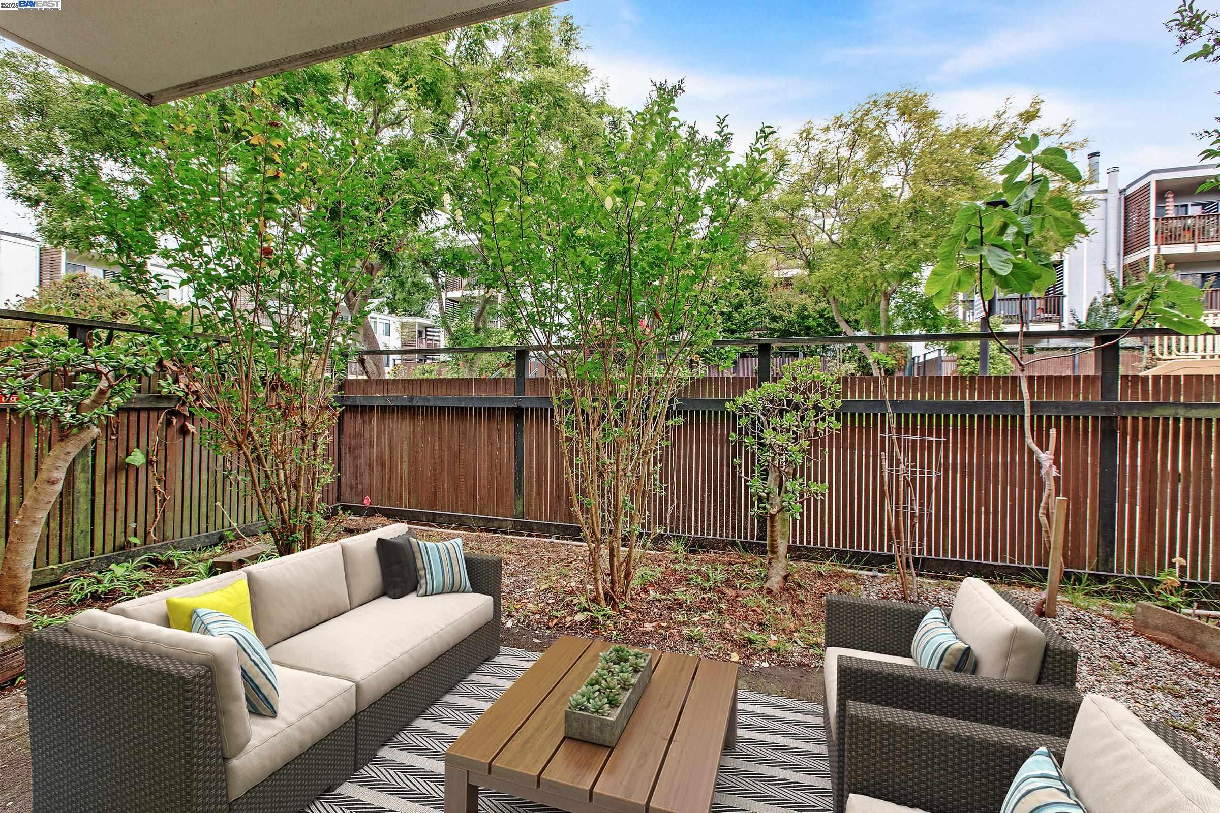 San Francisco, California, 94115, United States, 3 Bedrooms Bedrooms, ,2 BathroomsBathrooms,Residential,For Sale,1925638