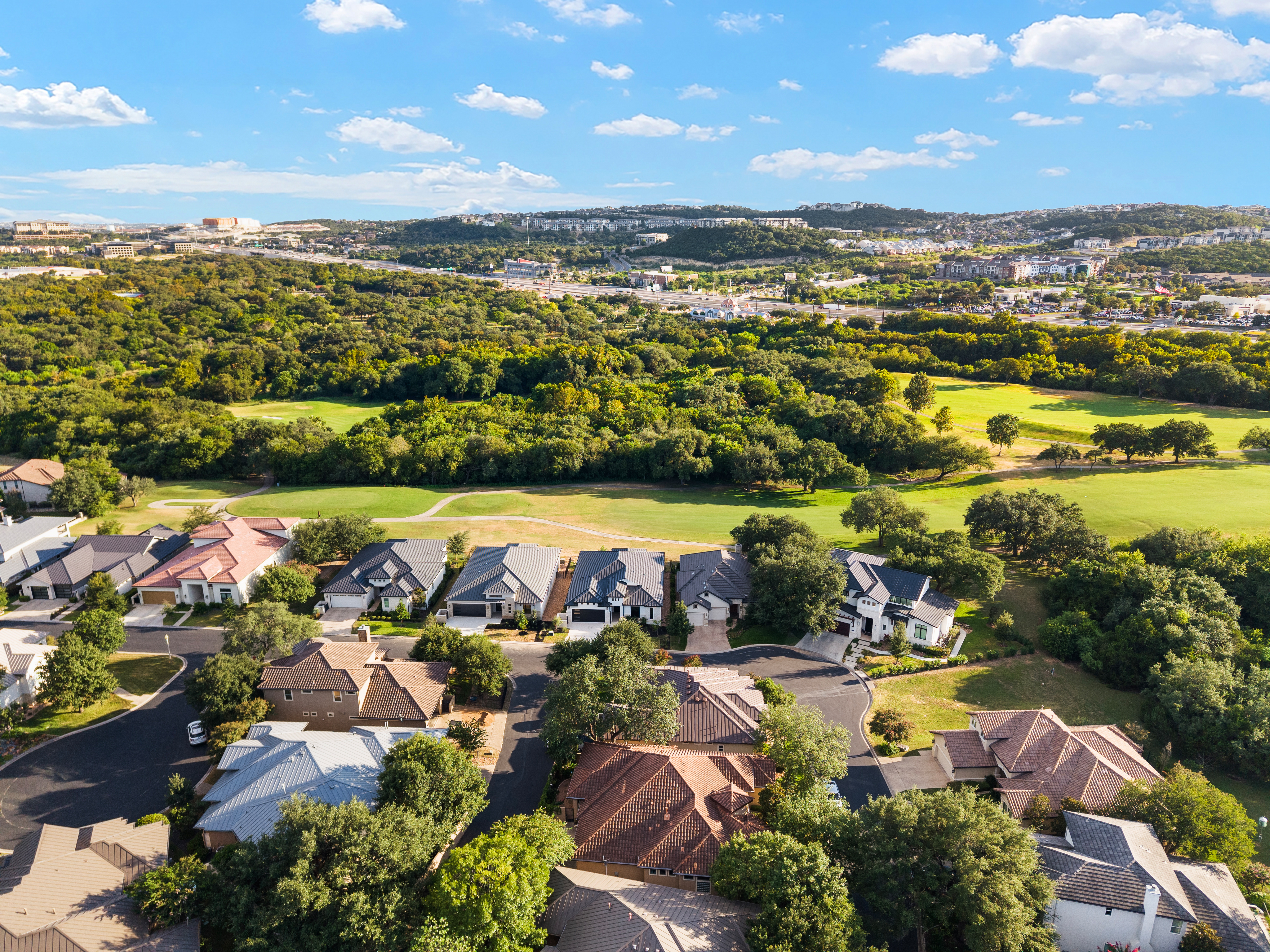  Modern Fairway Living at The Dominion - 物件實景