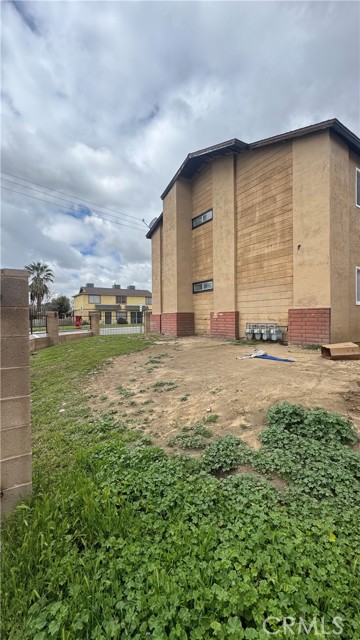 Bakersfield, California, 93534, United States, 8 Bedrooms Bedrooms, ,Residential,For Sale,1981314