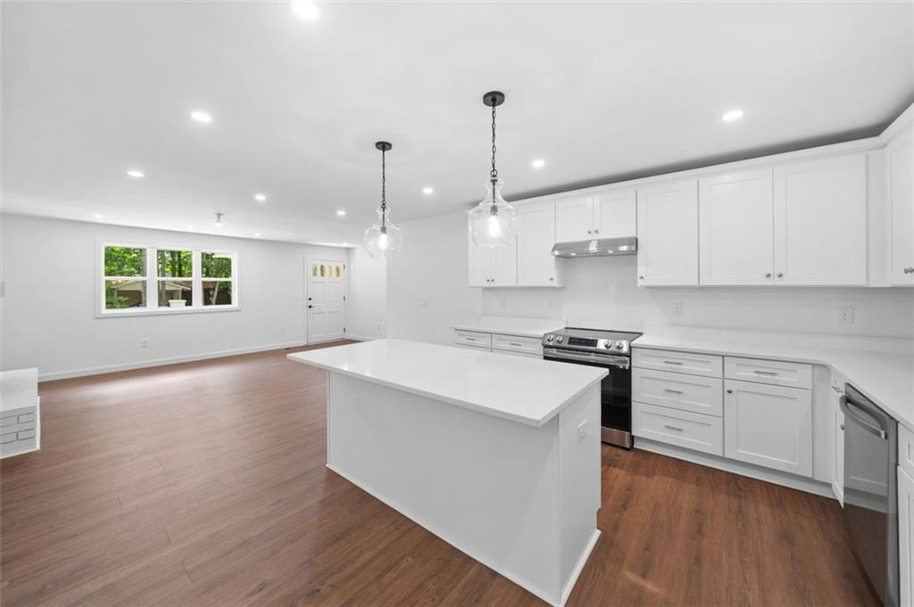 Woodstock, Georgia, 30189, United States, 3 Bedrooms Bedrooms, ,2 BathroomsBathrooms,Residential,For Sale,1857248