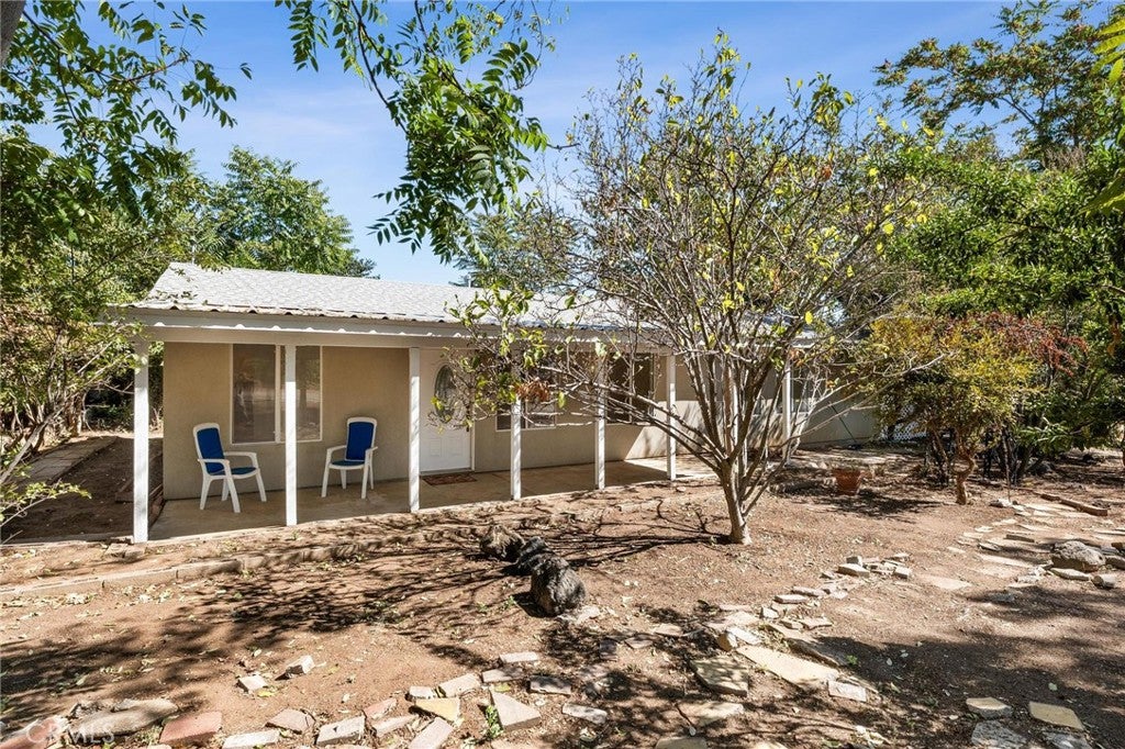 Cherry Valley, California, 92223, United States, 7 Bedrooms Bedrooms, ,5 BathroomsBathrooms,Residential,For Sale,1980789