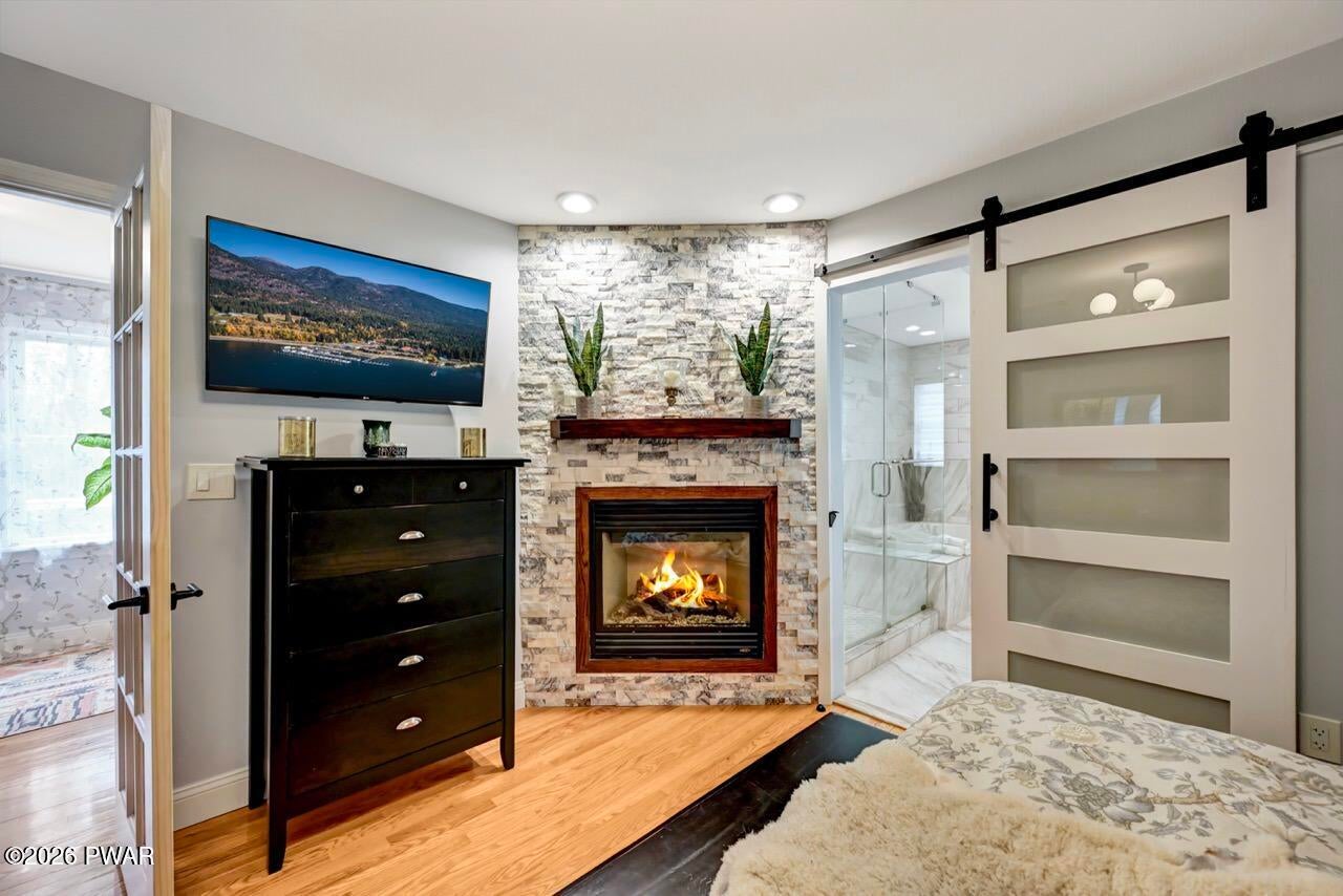 Milford, Pennsylvania, 18337, United States, 3 Bedrooms Bedrooms, ,3 BathroomsBathrooms,Residential,For Sale,2011309