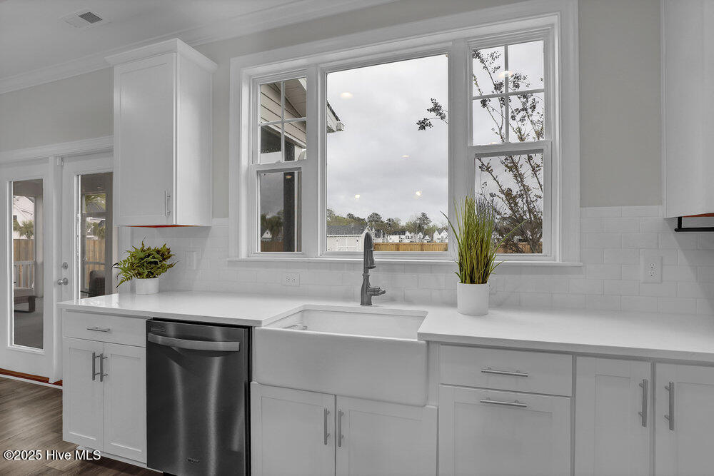 Hampstead, North Carolina, 28443, United States, 4 Bedrooms Bedrooms, ,3 BathroomsBathrooms,Residential,For Sale,1984202