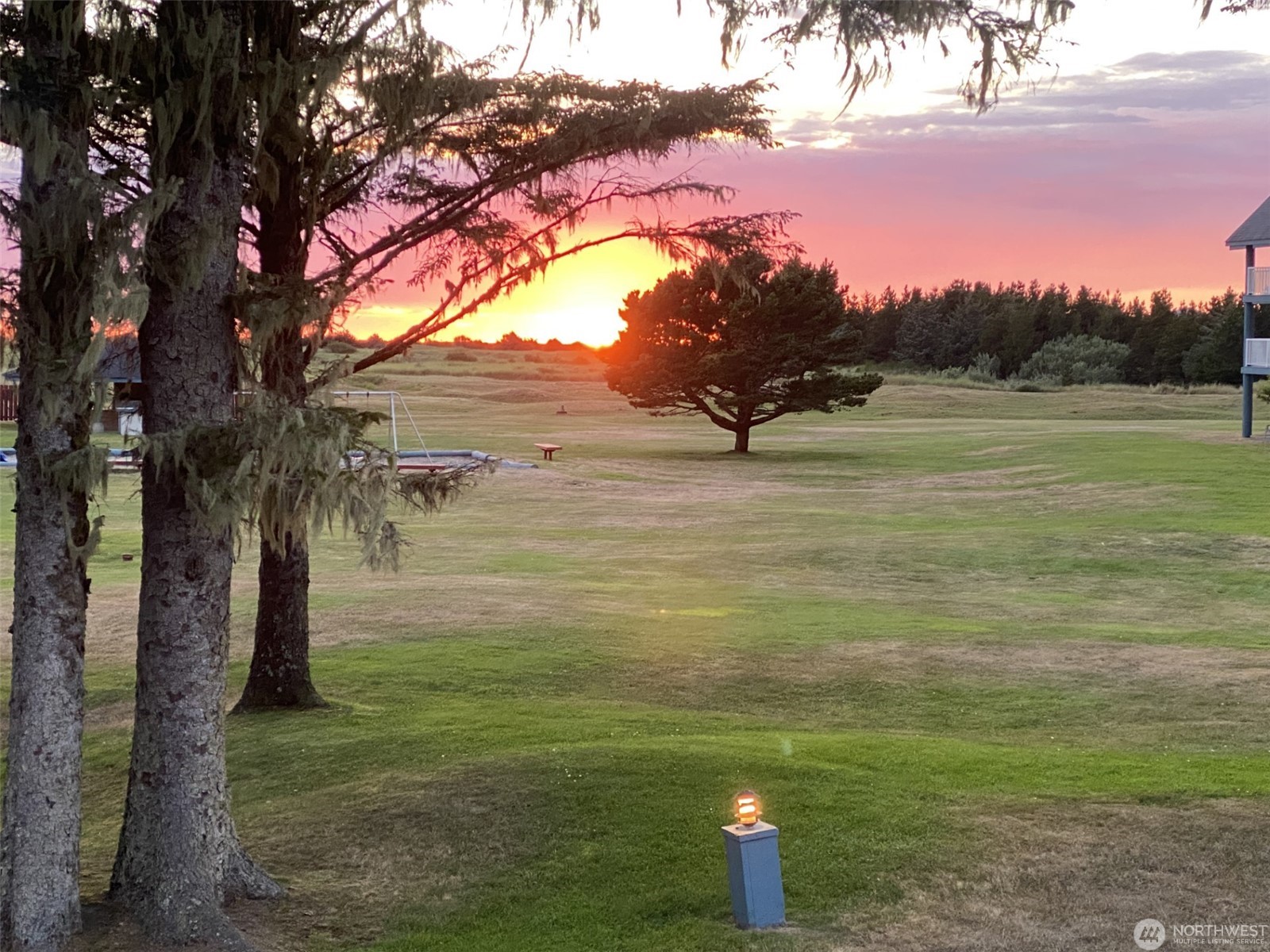 Long Beach, Washington, 98631, United States, 3 Bedrooms Bedrooms, ,2 BathroomsBathrooms,Residential,For Sale,1895276