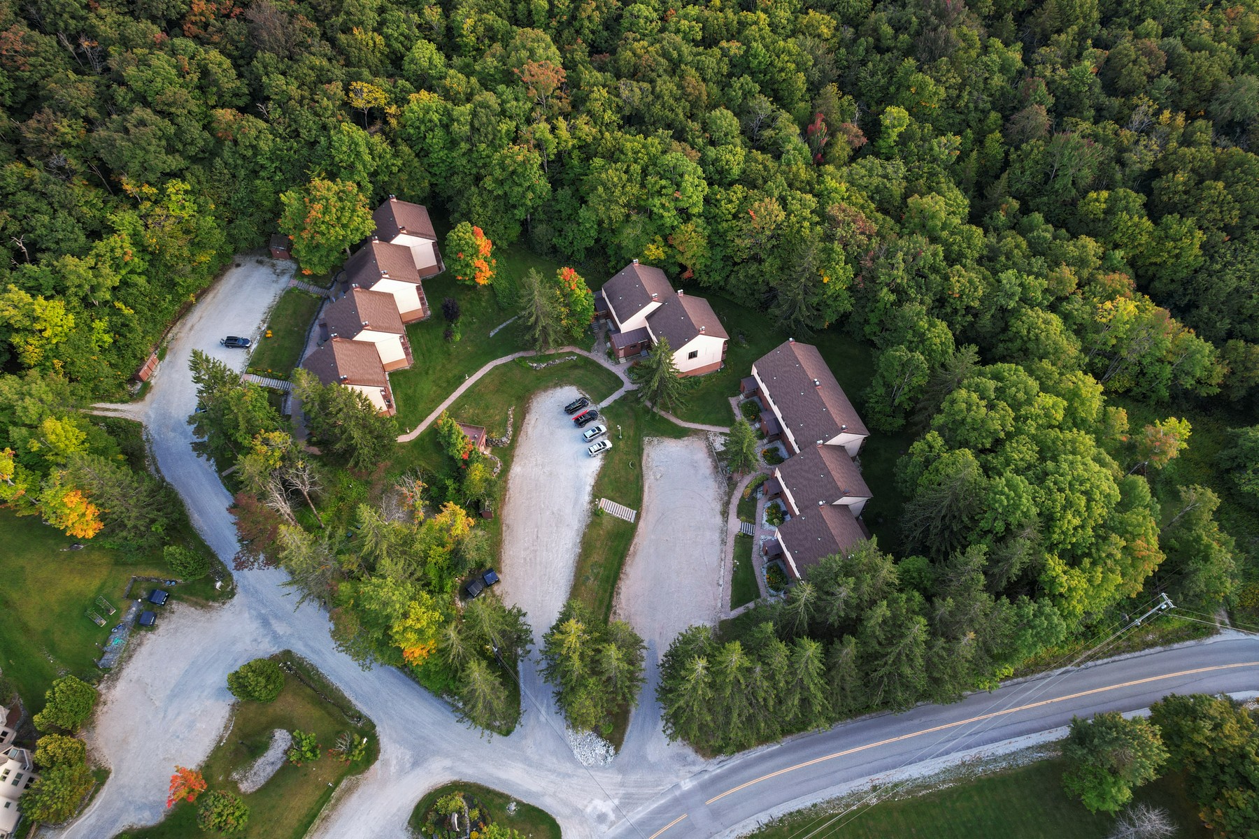  768 East Mountain Road - 物件實景