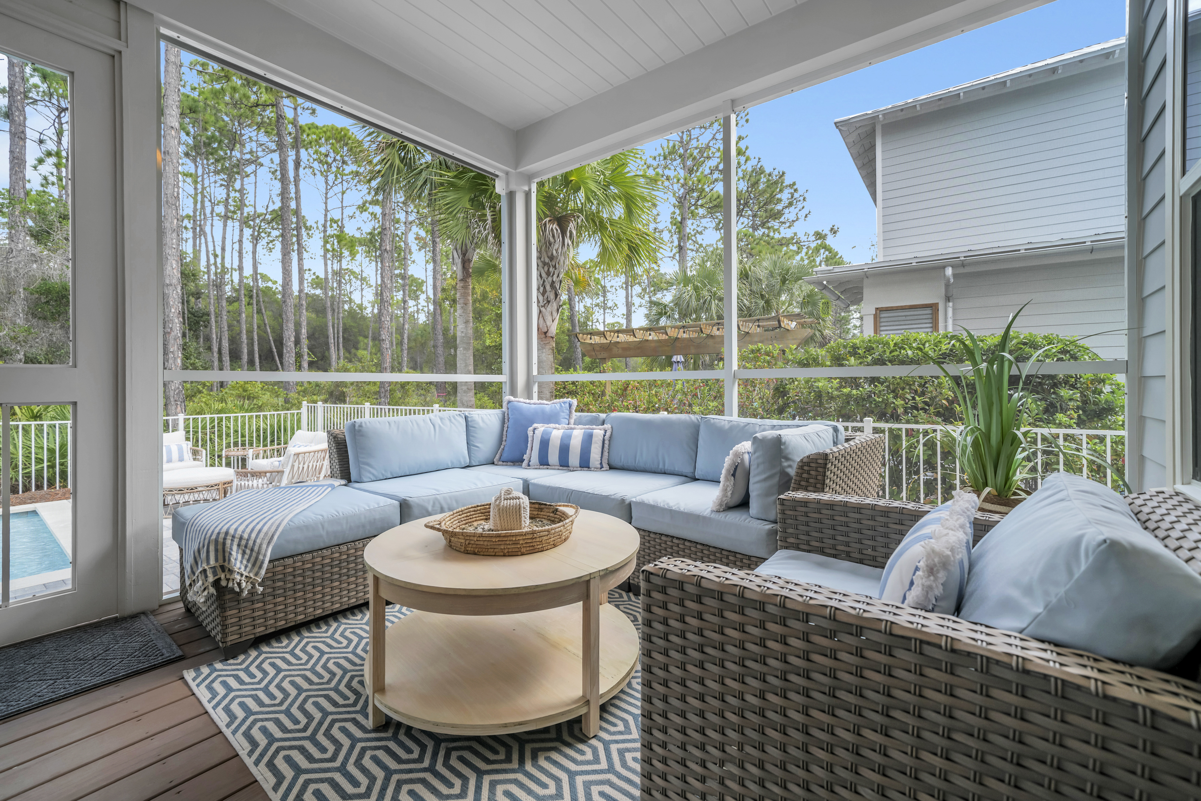  Furnished Forest-Backed Home with Private Pool & Dreamy Outdoor Spaces - 物件實景