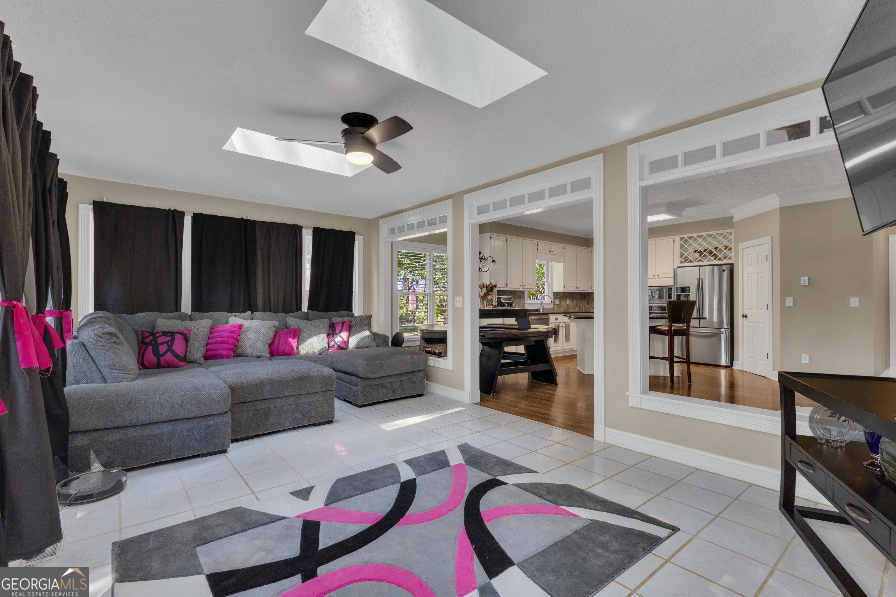 Newnan, Georgia, 30265, United States, 4 Bedrooms Bedrooms, ,4 BathroomsBathrooms,Residential,For Sale,1993914