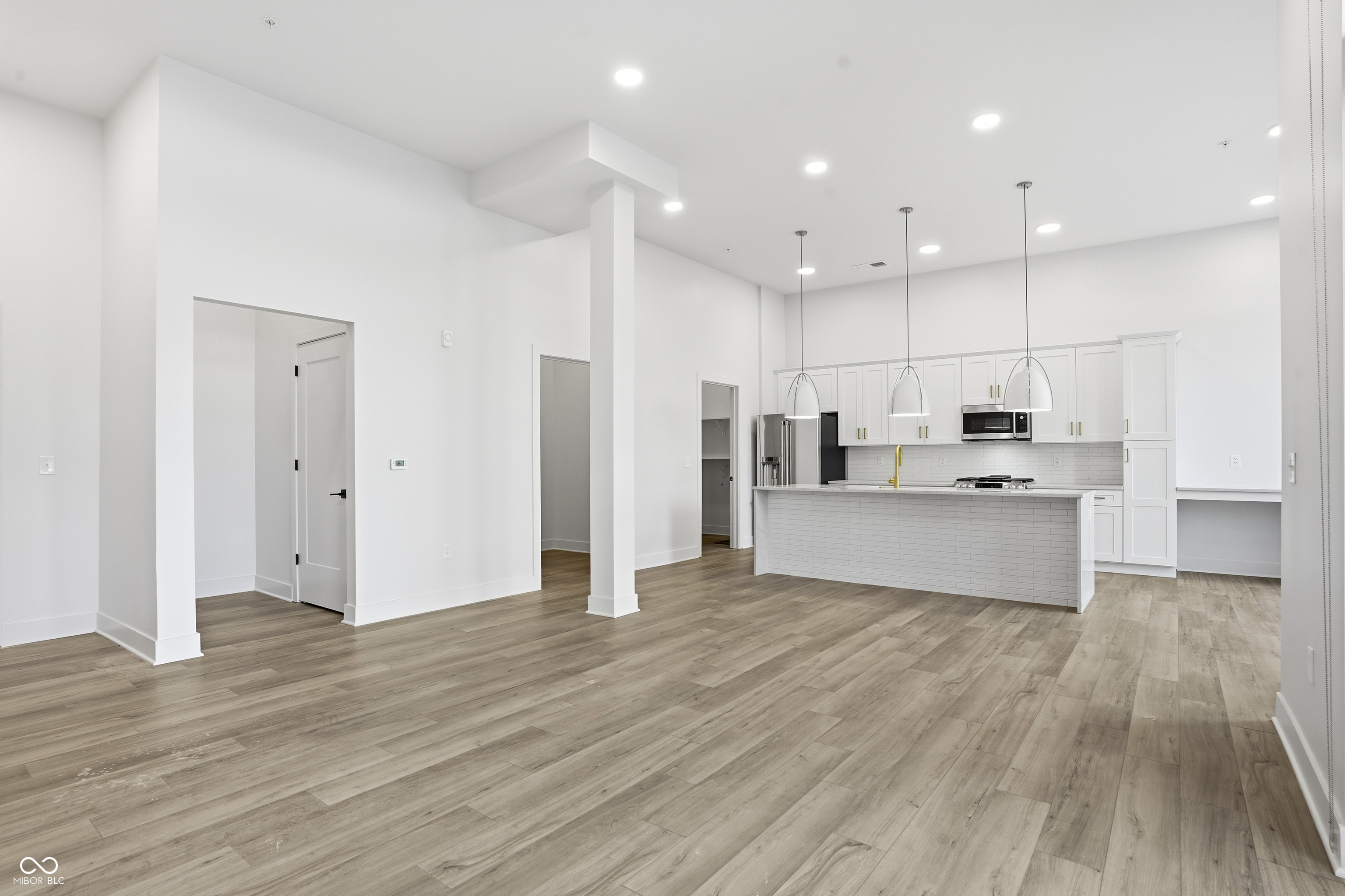 Carmel, Indiana, 46032, United States, 3 Bedrooms Bedrooms, ,3 BathroomsBathrooms,Residential,For Sale,2023630