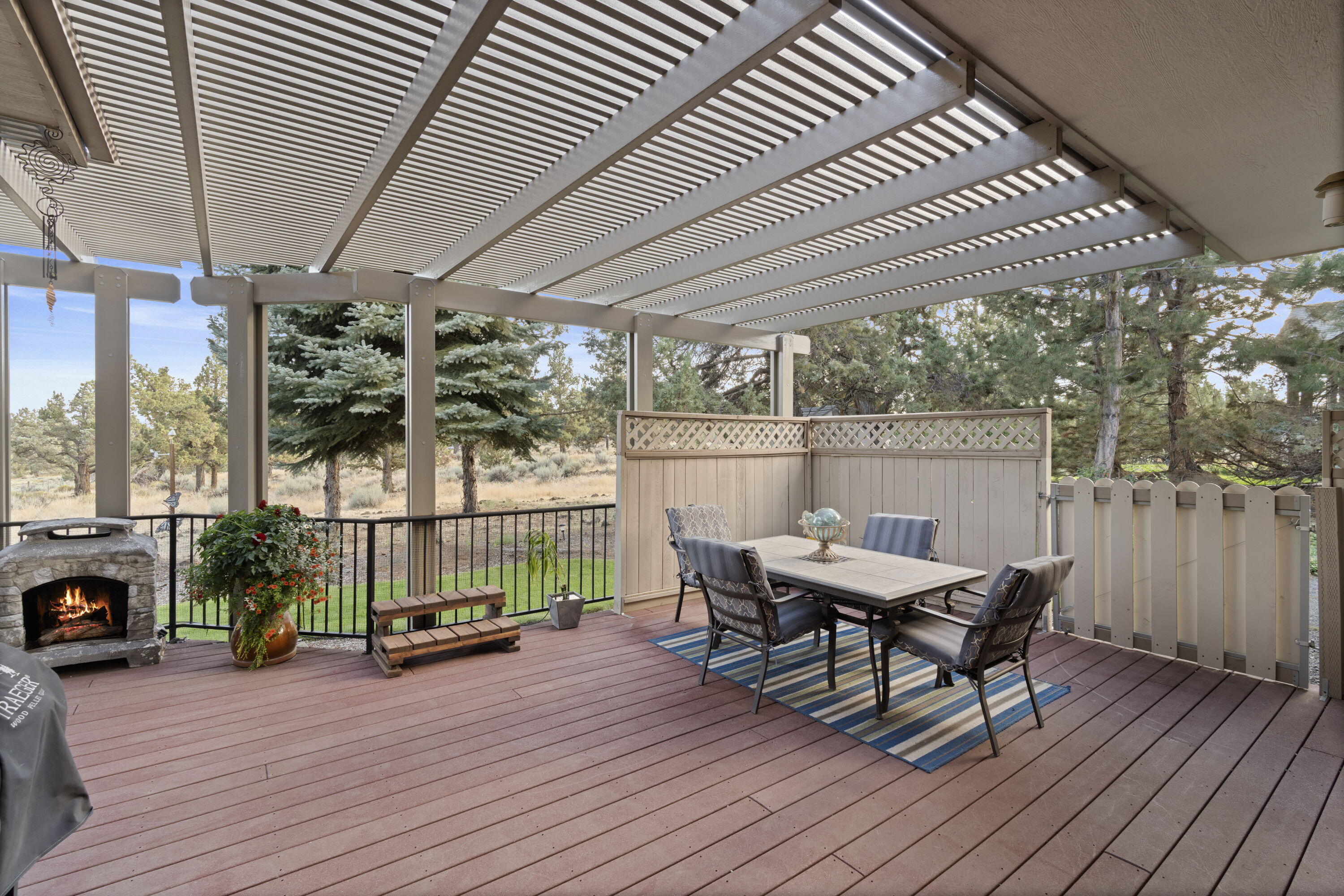 Redmond, Oregon, 97756, United States, 3 Bedrooms Bedrooms, ,3 BathroomsBathrooms,Residential,For Sale,1926997