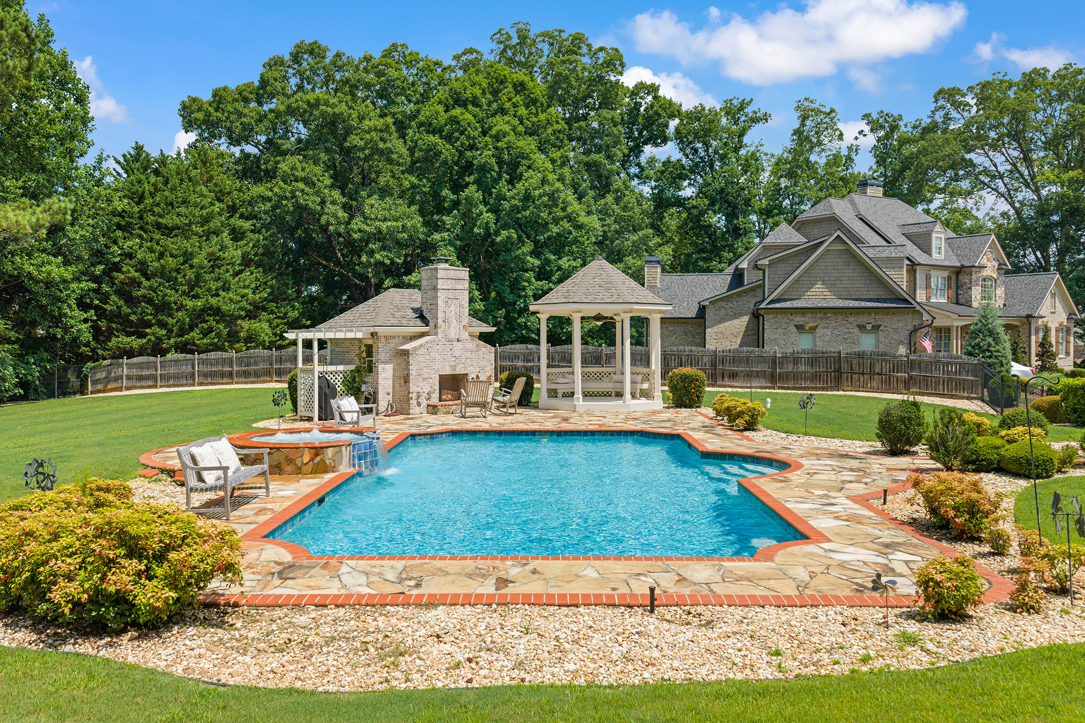  A Rare Opportunity in One of Milton’s Most Desirable Gated Communities - 物件實景