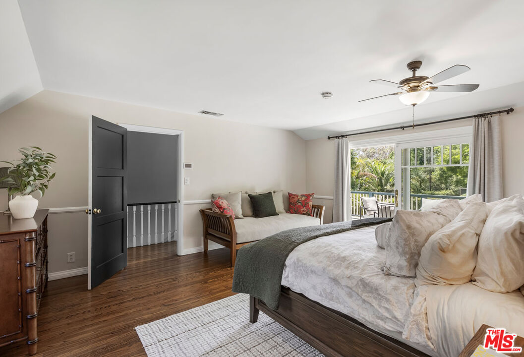 Altadena, California, 91001, United States, 4 Bedrooms Bedrooms, ,4 BathroomsBathrooms,Residential,For Sale,1992160