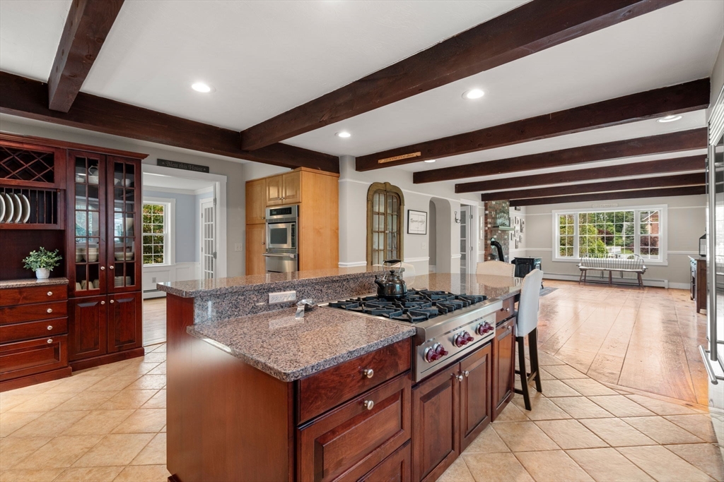 Paxton, Massachusetts, 01612, United States, 4 Bedrooms Bedrooms, ,4 BathroomsBathrooms,Residential,For Sale,1940308