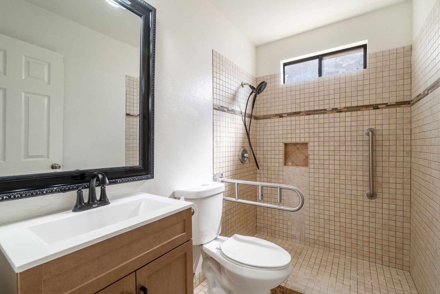 Cathedral City, California, 92234, United States, 3 Bedrooms Bedrooms, ,2 BathroomsBathrooms,Residential,For Sale,2005602