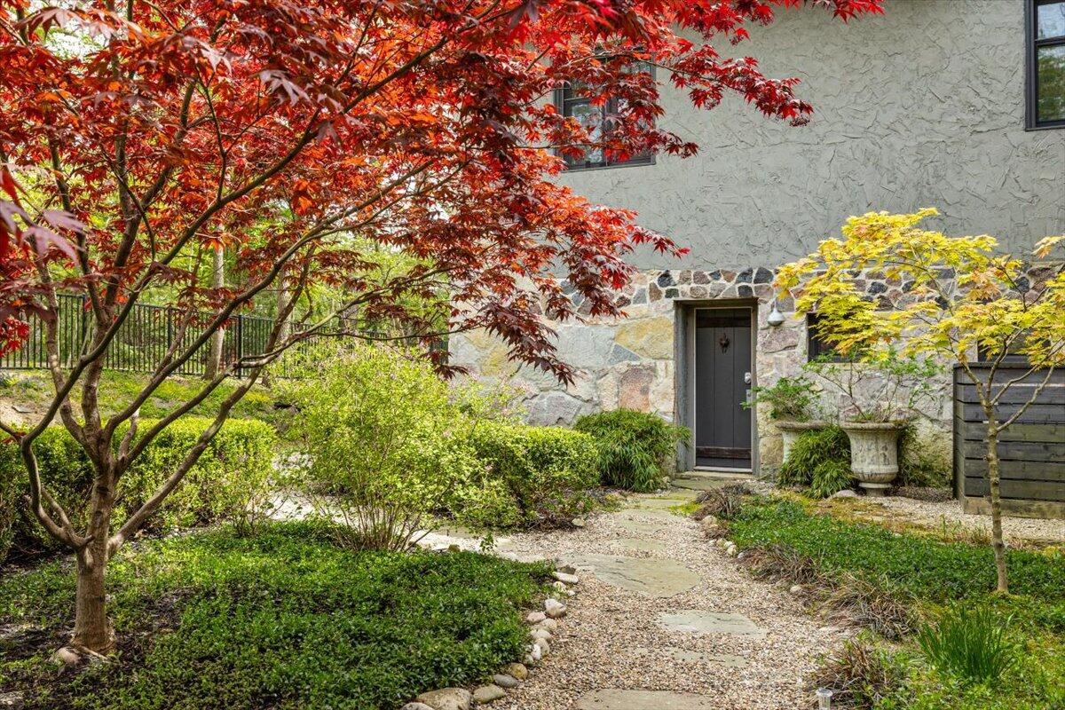 Michiana Shores, Indiana, 46360, United States, 5 Bedrooms Bedrooms, ,4 BathroomsBathrooms,Residential,For Sale,1949684