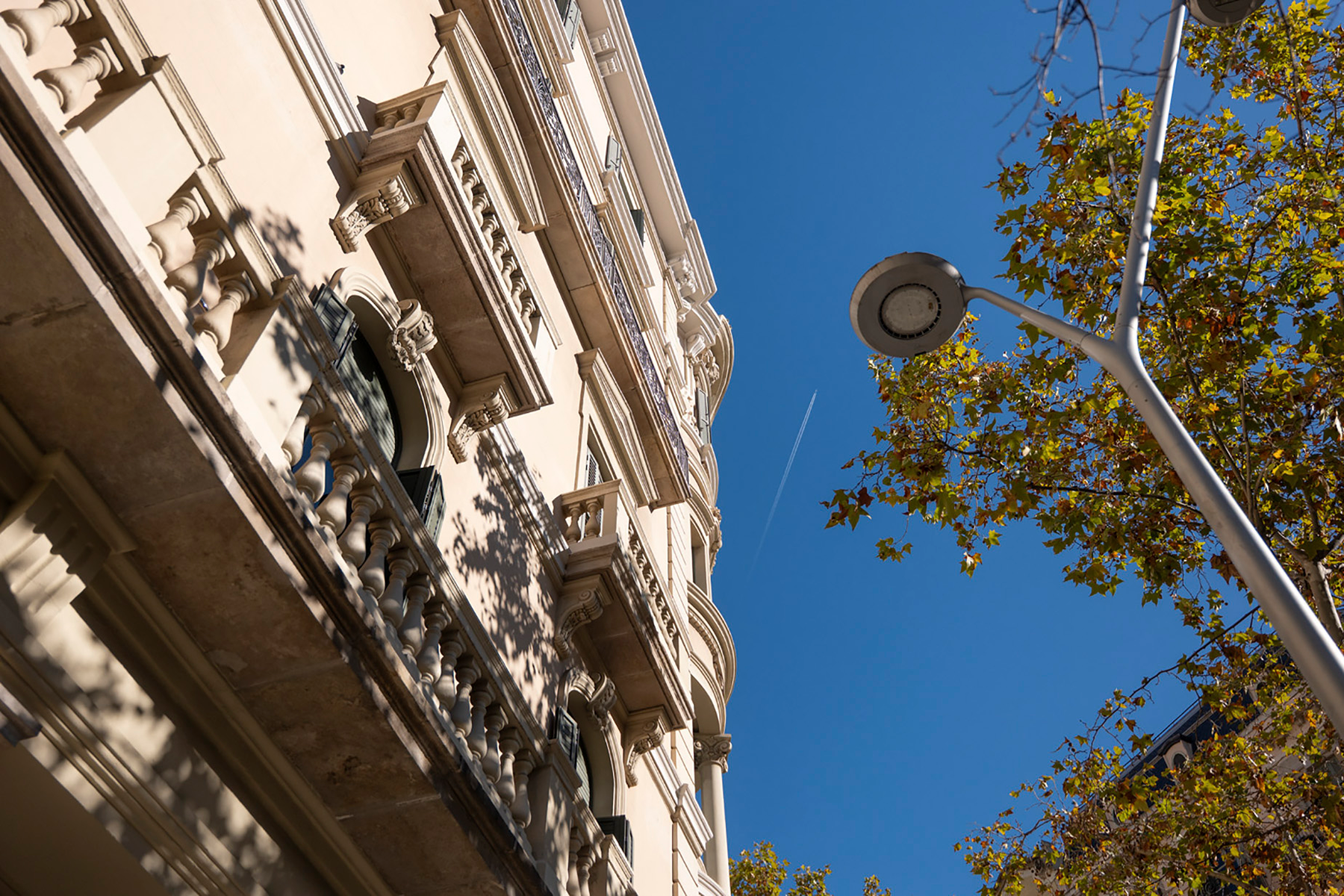  Spectacular corner apartment of large dimensions in Eixample - 物件實景