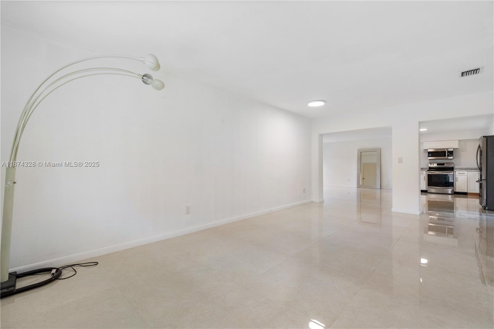 Miami, Florida, 33176, United States, 3 Bedrooms Bedrooms, ,1 BathroomBathrooms,Residential,For Sale,1941991