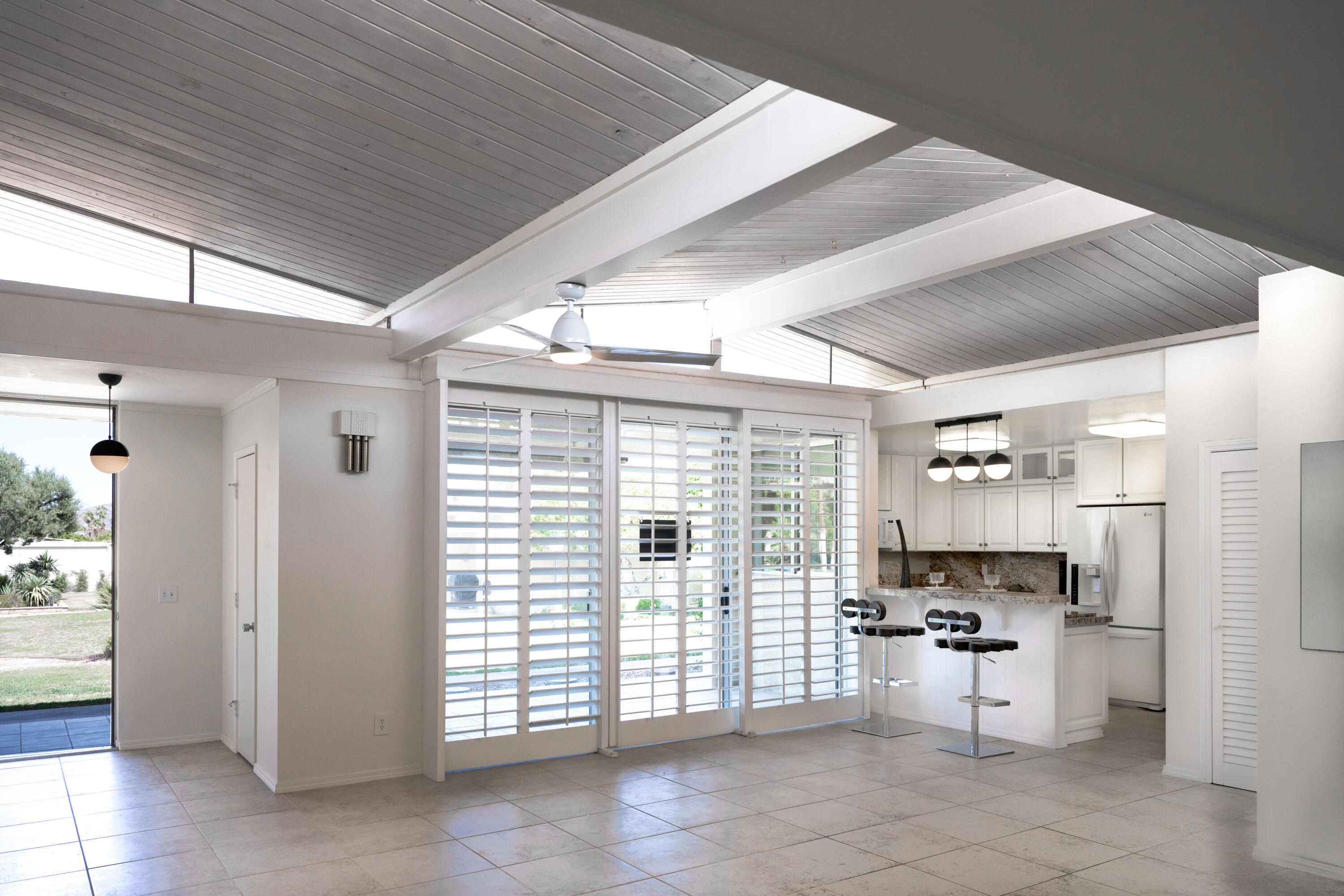 Palm Desert, California, 92260, United States, 2 Bedrooms Bedrooms, ,2 BathroomsBathrooms,Residential,For Sale,1805960