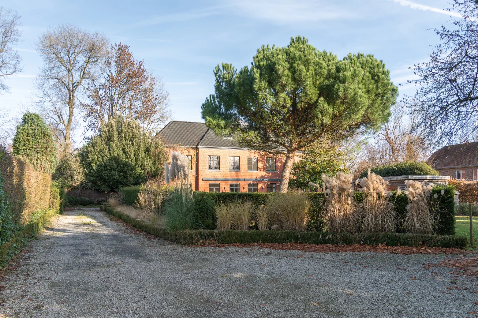 Rhode-Saint-Genese, Flanders, 1640, BE, 6 Bedrooms Bedrooms, ,11 BathroomsBathrooms,Residential,For Sale,2003186