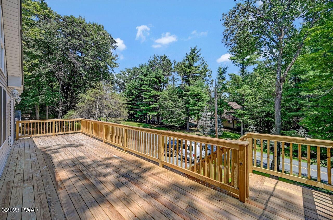 Lake Ariel, Pennsylvania, 18436, United States, 4 Bedrooms Bedrooms, ,4 BathroomsBathrooms,Residential,For Sale,1878609
