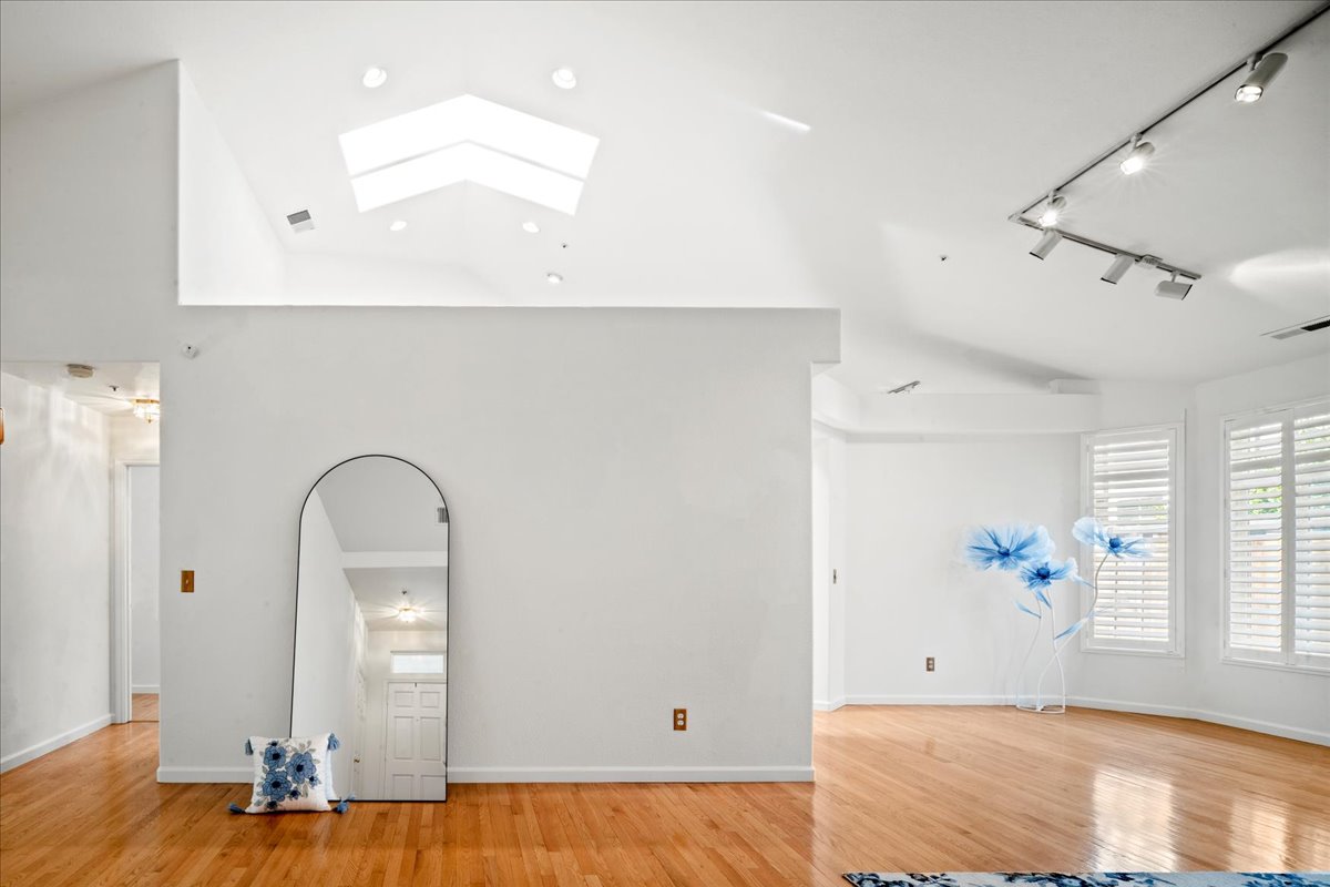 Salinas, California, 93908, United States, 3 Bedrooms Bedrooms, ,2 BathroomsBathrooms,Residential,For Sale,1914663