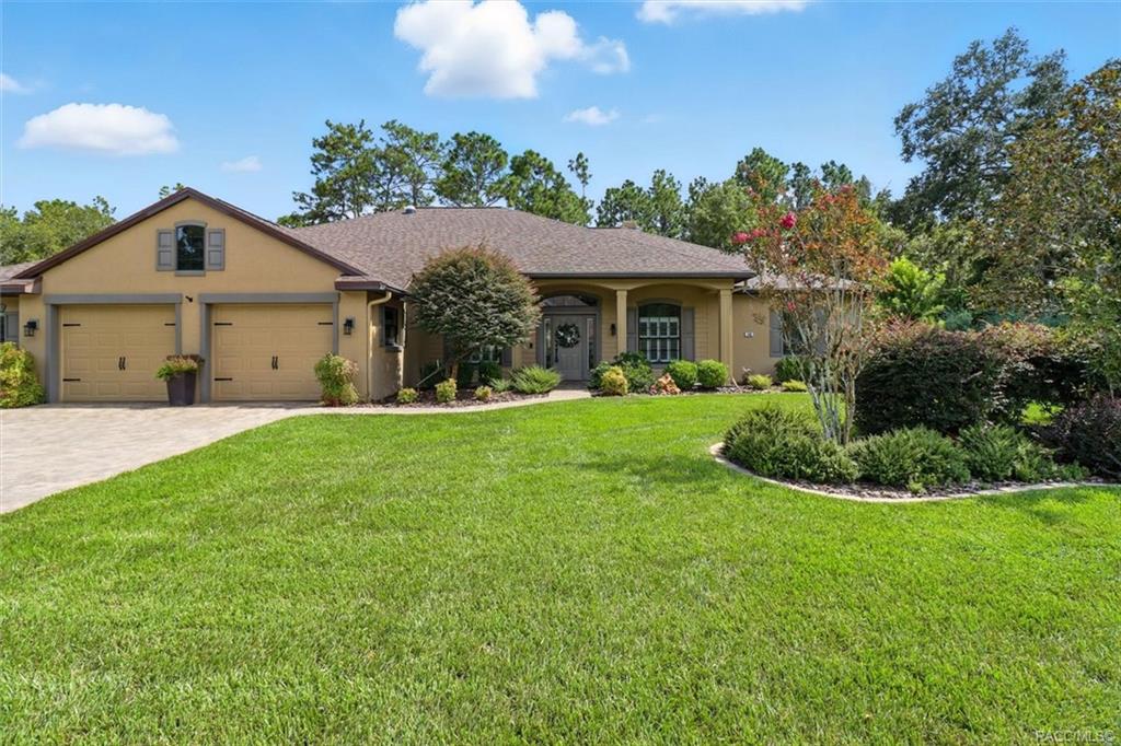Homosassa, Florida, 34446, United States, 4 Bedrooms Bedrooms, ,4 BathroomsBathrooms,Residential,For Sale,1934205