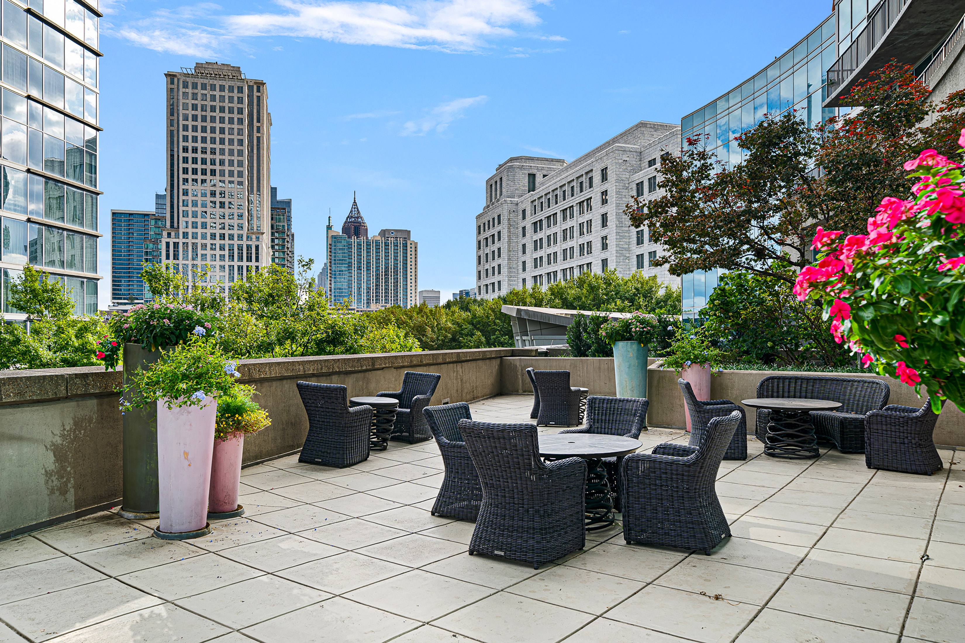  Exceptional Two Bedroom Residence at the Iconic 1010 Midtown - 物件實景
