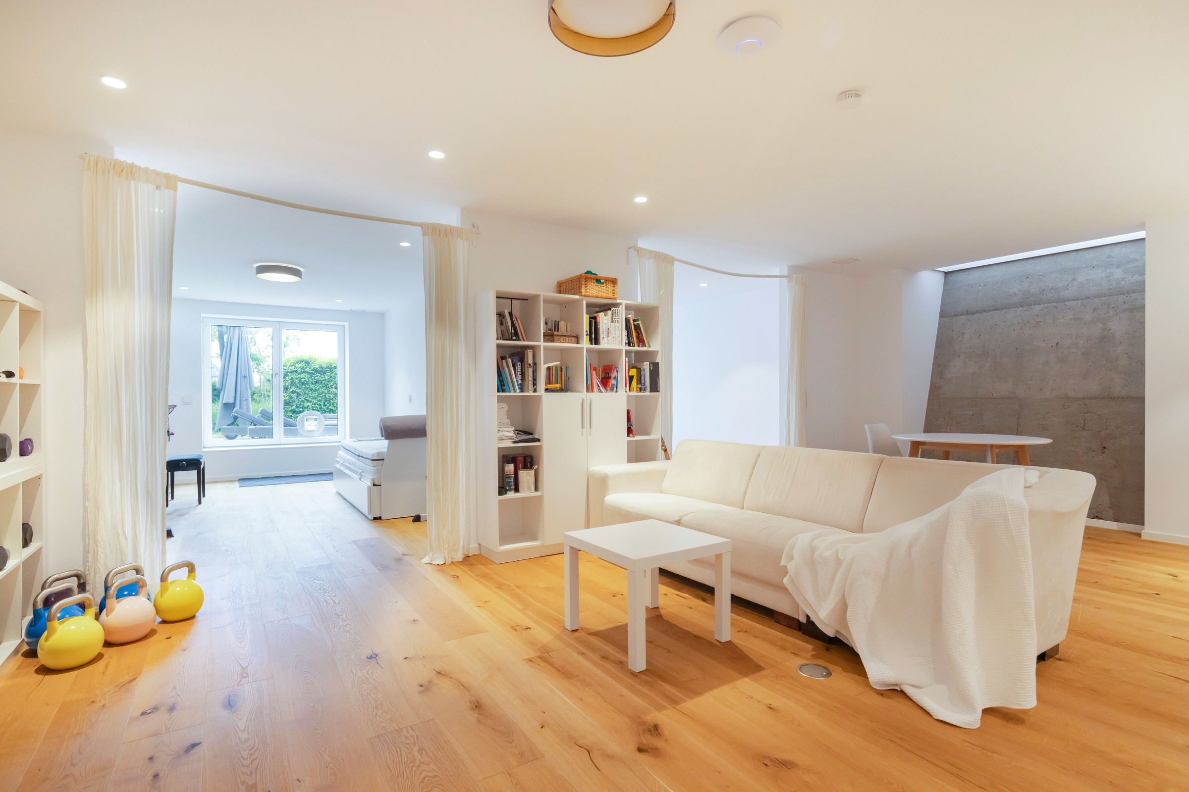  Architecture, Light, and Panoramic Views – A Modern Villa in a Prime Location - 物件實景