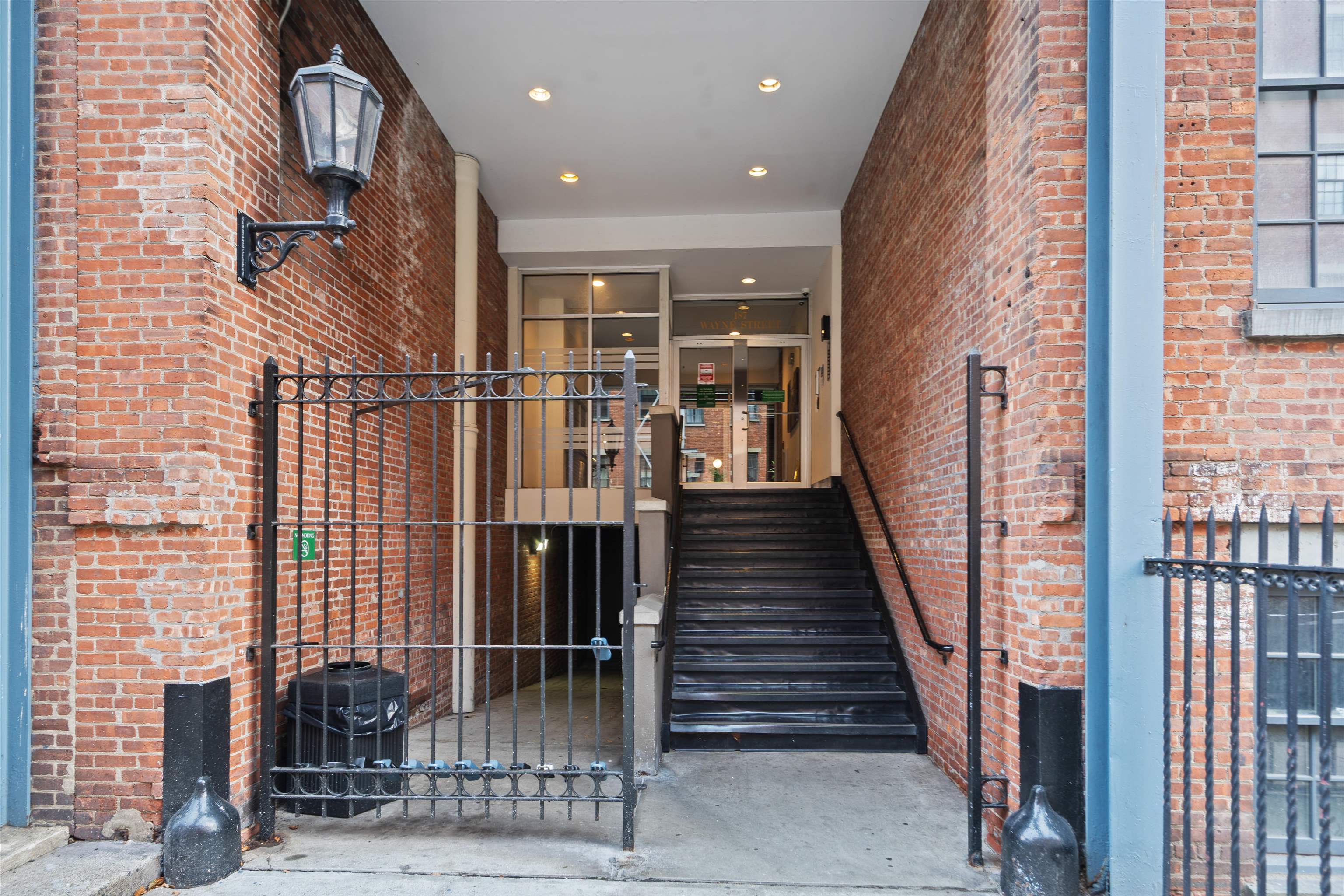 Jersey City, New Jersey, 07302, United States, 2 Bedrooms Bedrooms, ,2 BathroomsBathrooms,Residential,For Sale,1927516