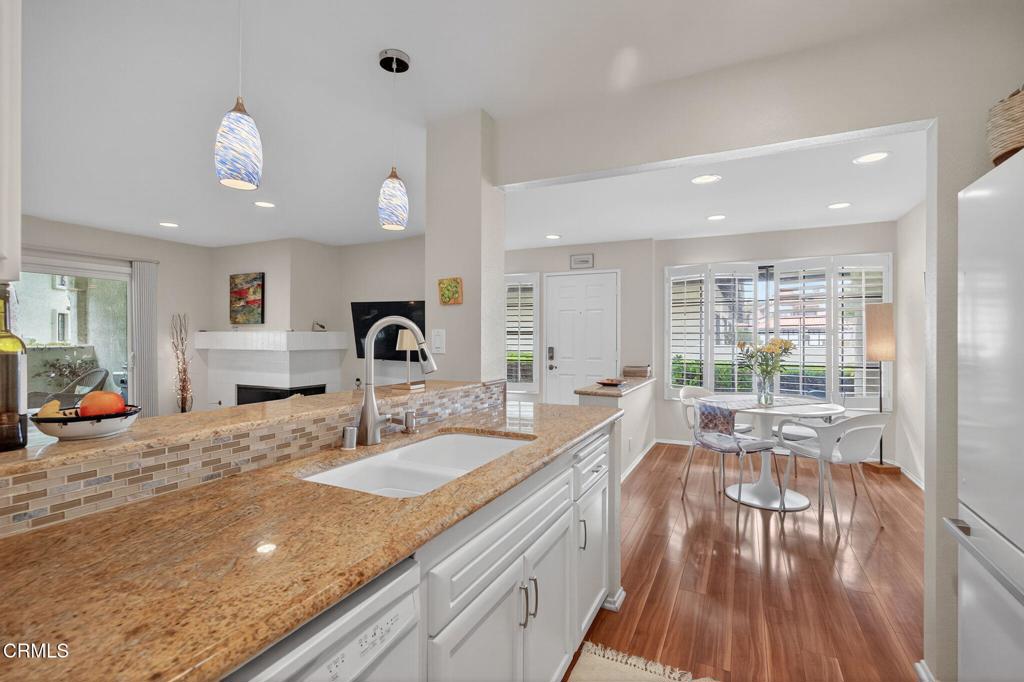 Oxnard, California, 93035, United States, 2 Bedrooms Bedrooms, ,2 BathroomsBathrooms,Residential,For Sale,1926318