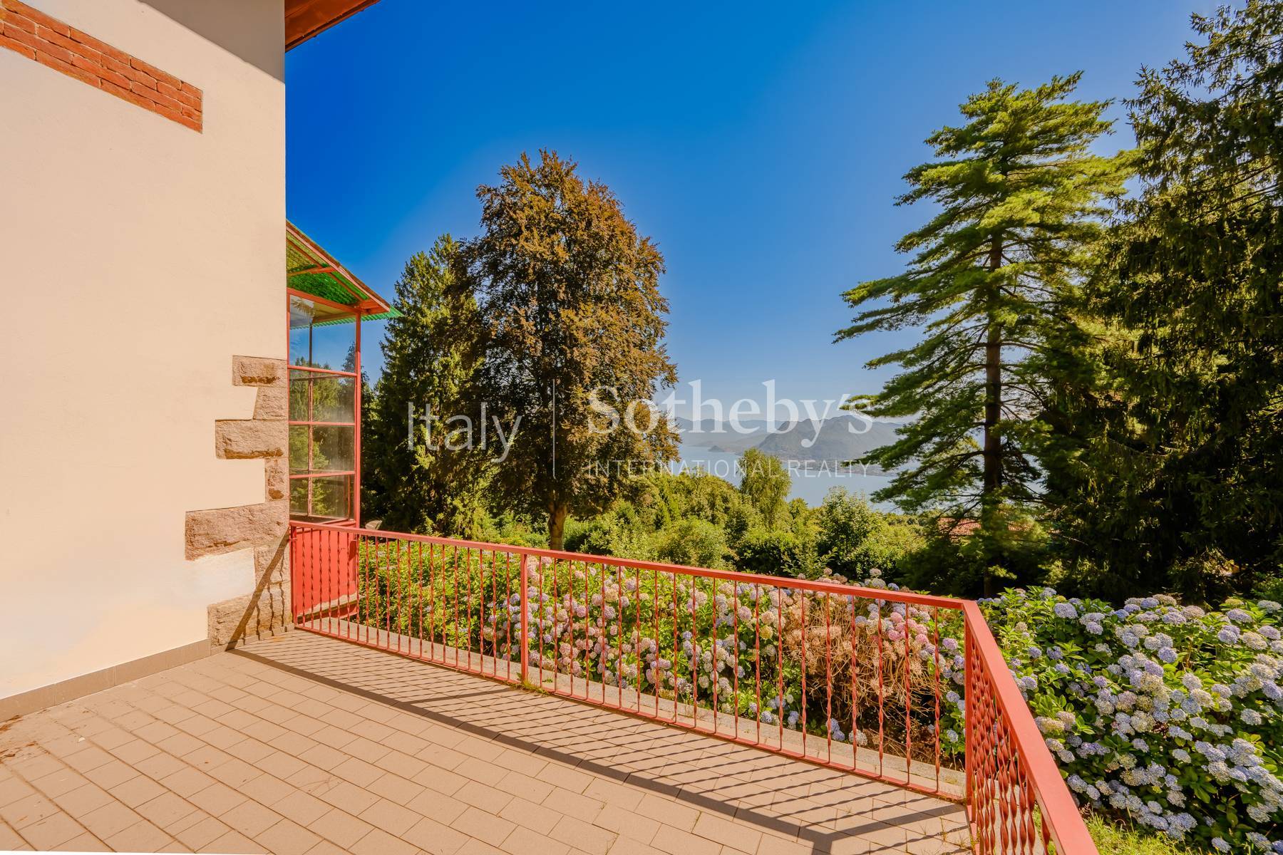  Historic villa with guest house on Lake Maggiore - 物件實景