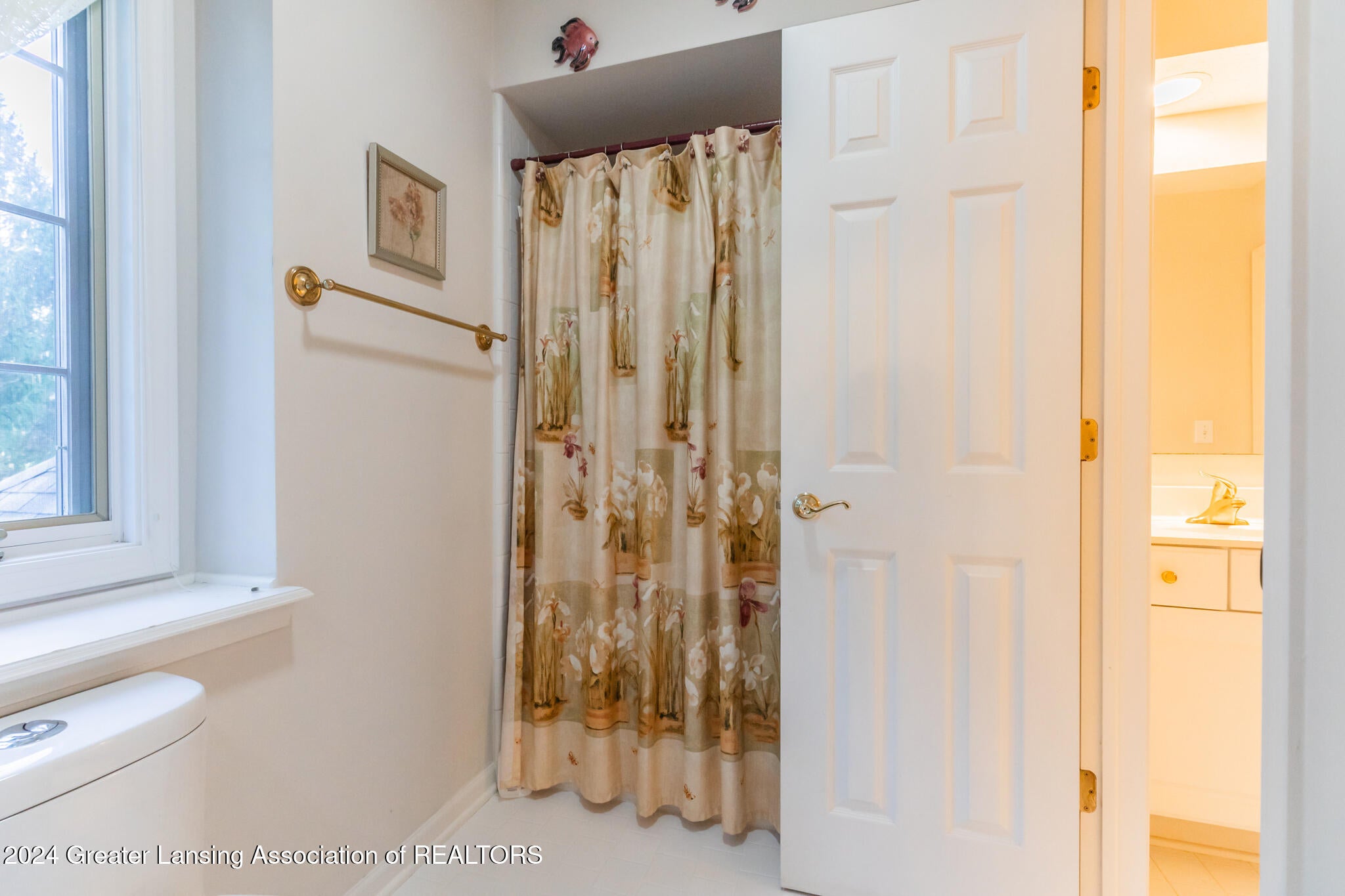 4710 Wellington Drive, Okemos, Michigan, 48864, United States, 4 Bedrooms Bedrooms, ,5 BathroomsBathrooms,Residential,For Sale,4710 Wellington Drive,1656687