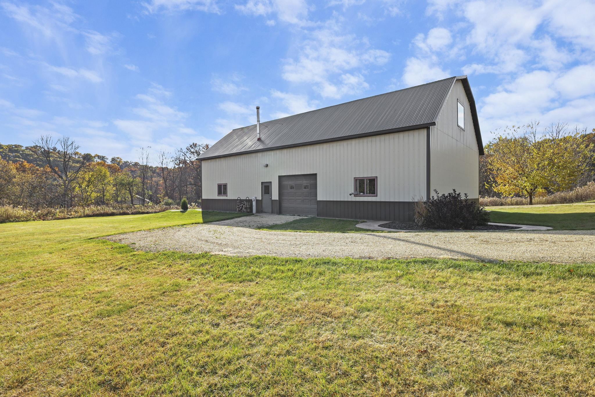 Barneveld, Wisconsin, 53507, United States, 3 Bedrooms Bedrooms, ,4 BathroomsBathrooms,Residential,For Sale,1986114