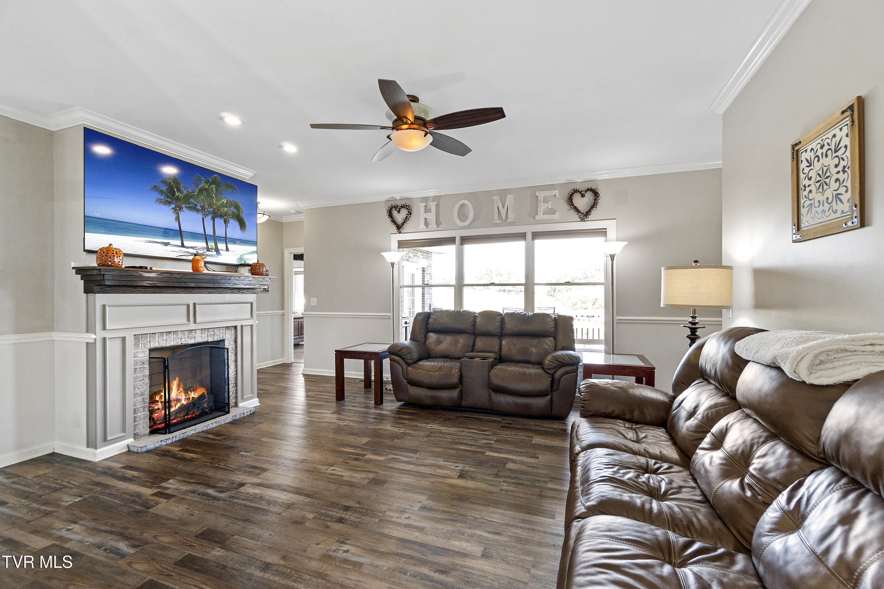 Greeneville, Tennessee, 37743, United States, 4 Bedrooms Bedrooms, ,3 BathroomsBathrooms,Residential,For Sale,1997780