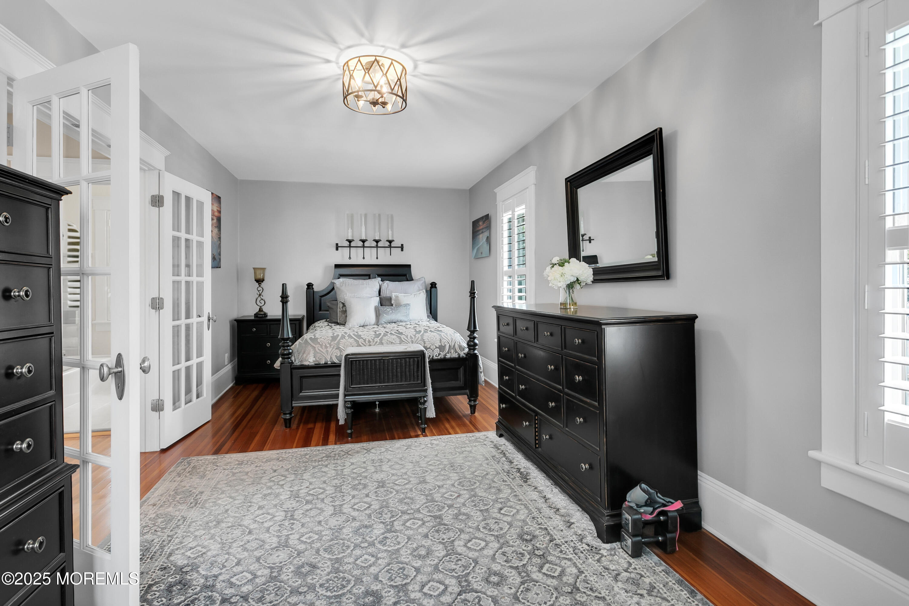Red Bank, New Jersey, 07701, United States, 3 Bedrooms Bedrooms, ,2 BathroomsBathrooms,Residential,For Sale,1920551