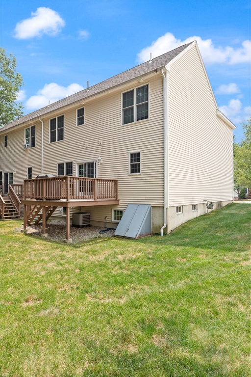 Upton, Massachusetts, 01568, United States, 3 Bedrooms Bedrooms, ,3 BathroomsBathrooms,Residential,For Sale,1912549