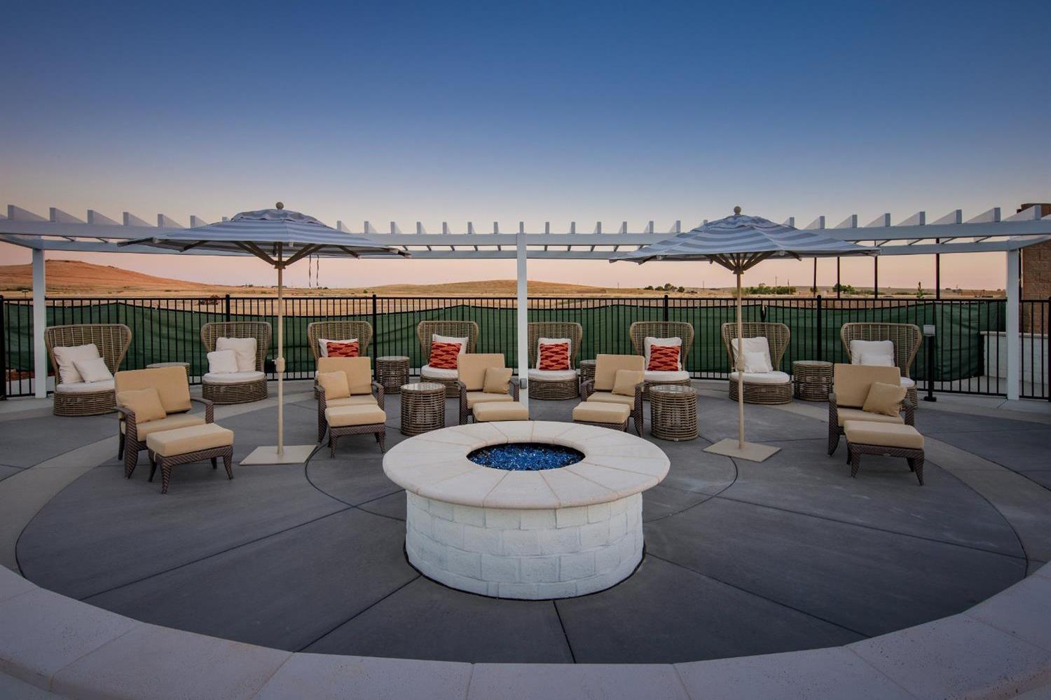 El Dorado Hills, California, 95762, United States, 2 Bedrooms Bedrooms, ,3 BathroomsBathrooms,Residential,For Sale,1787818