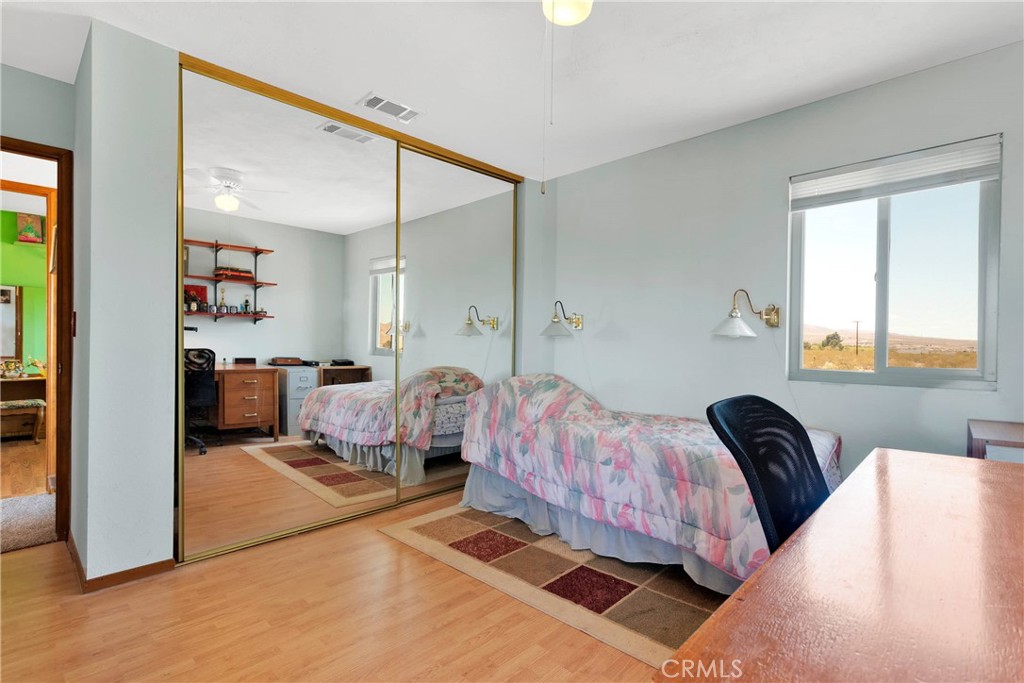 Lucerne Valley, California, 92356, United States, 6 Bedrooms Bedrooms, ,5 BathroomsBathrooms,Residential,For Sale,1986266